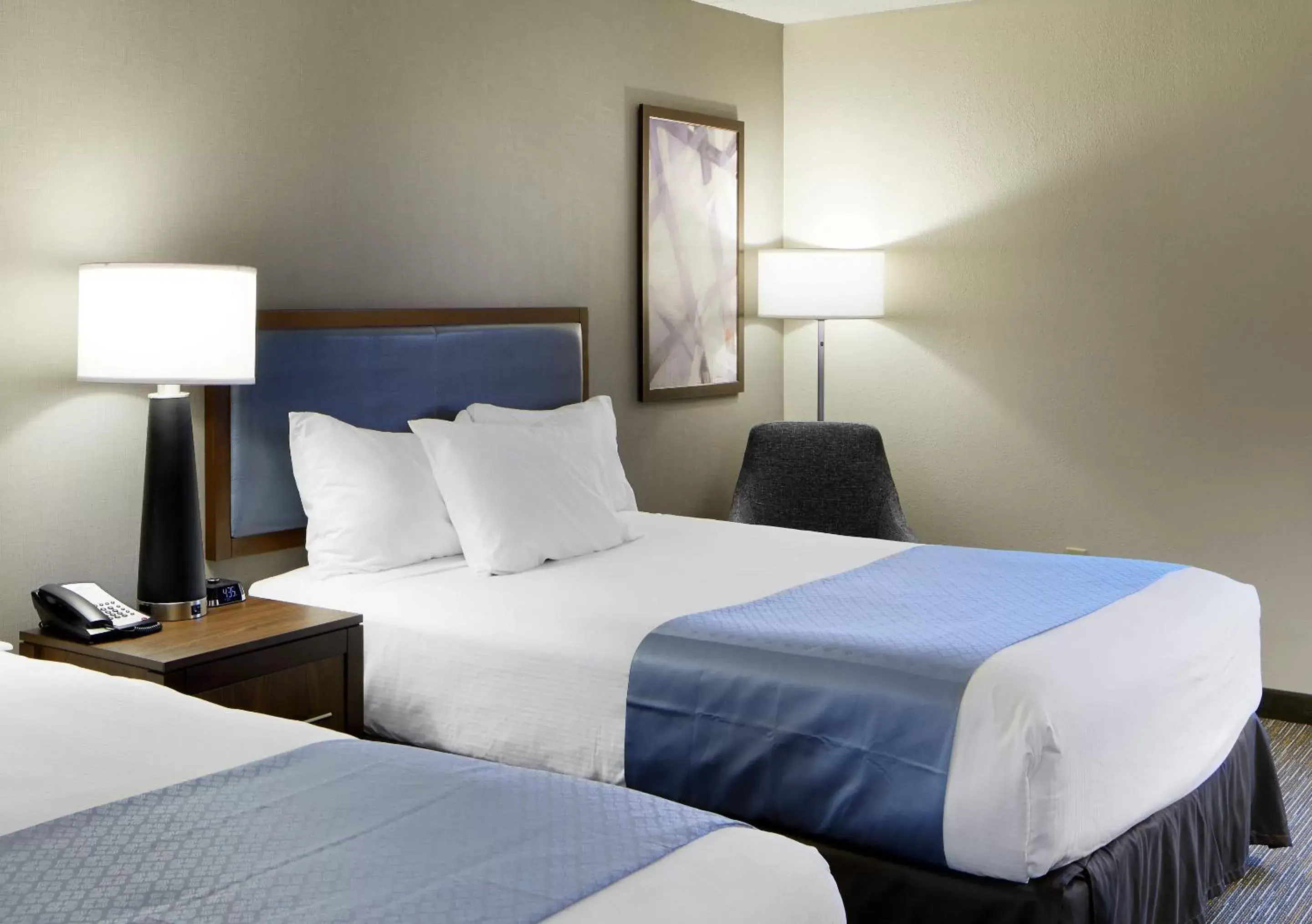 Superior Queen Room with Two Queen Beds - Non-Smoking in Wingate by Wyndham St. Clairsville/Wheeling Superior Queen Room with Two Queen Beds - Non-Smoking in Wingate by Wyndham St. Clairsville/Wheeling