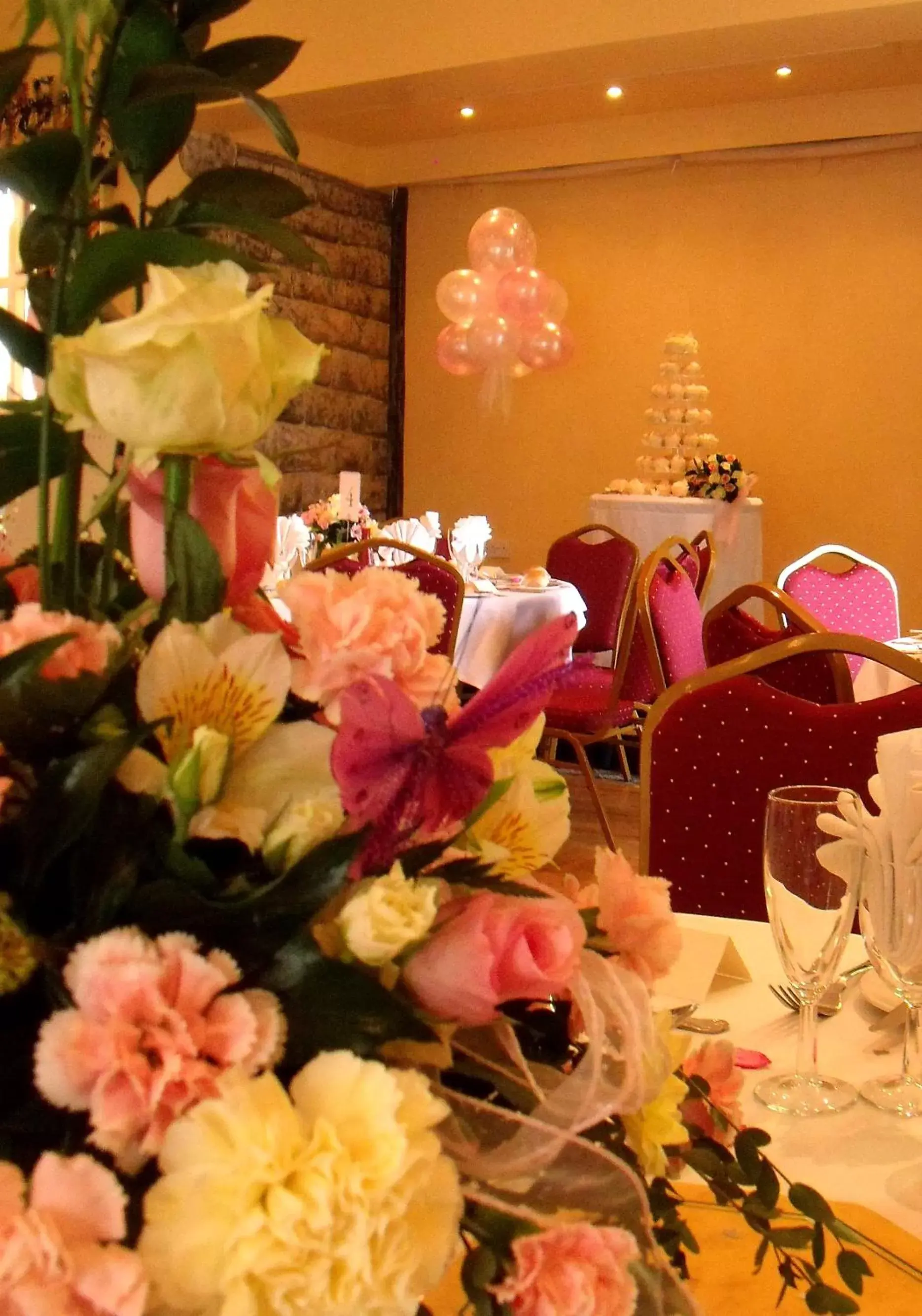 Banquet/Function facilities, Restaurant/Places to Eat in Burton Hotel