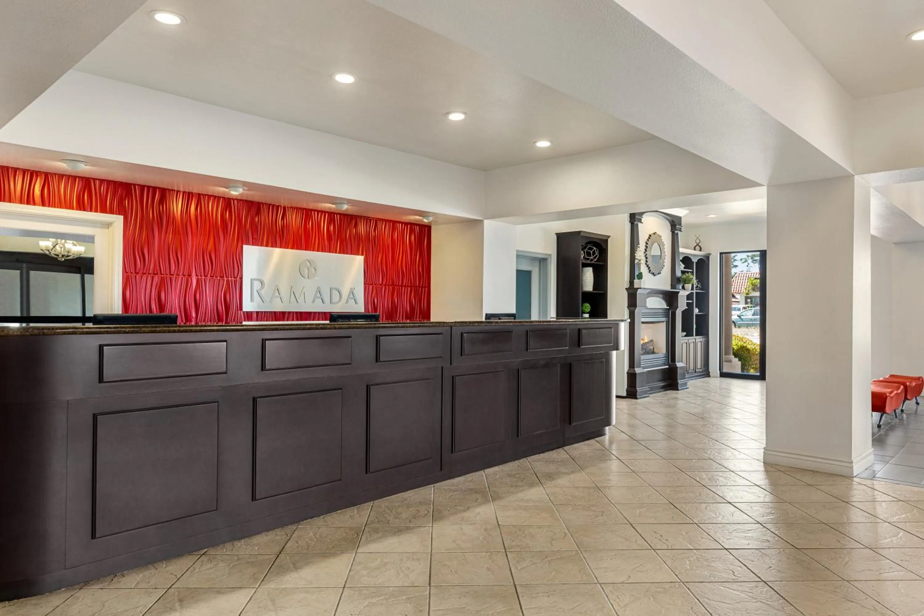 Lobby or reception in Ramada by Wyndham Marina