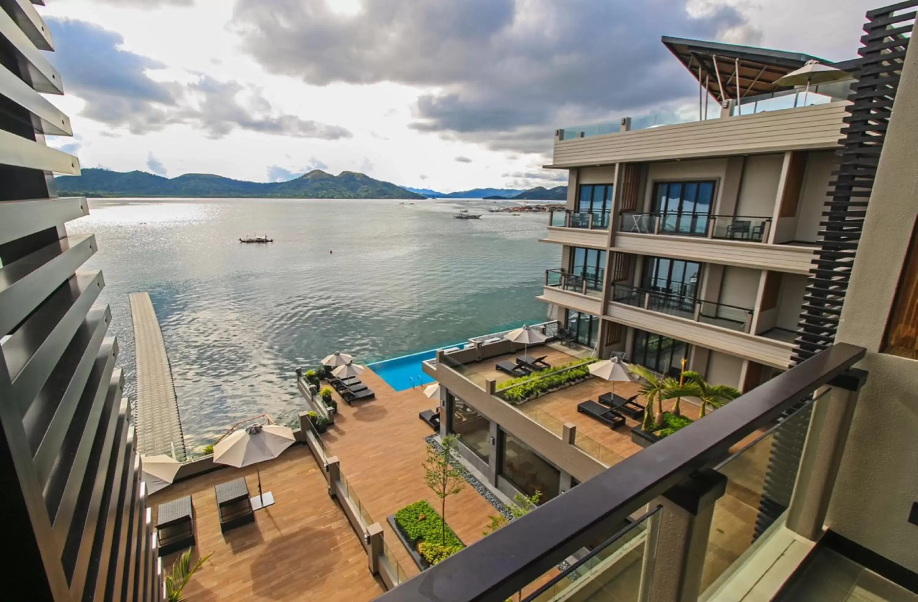 Balcony/Terrace in Two Seasons Coron Bayside Hotel