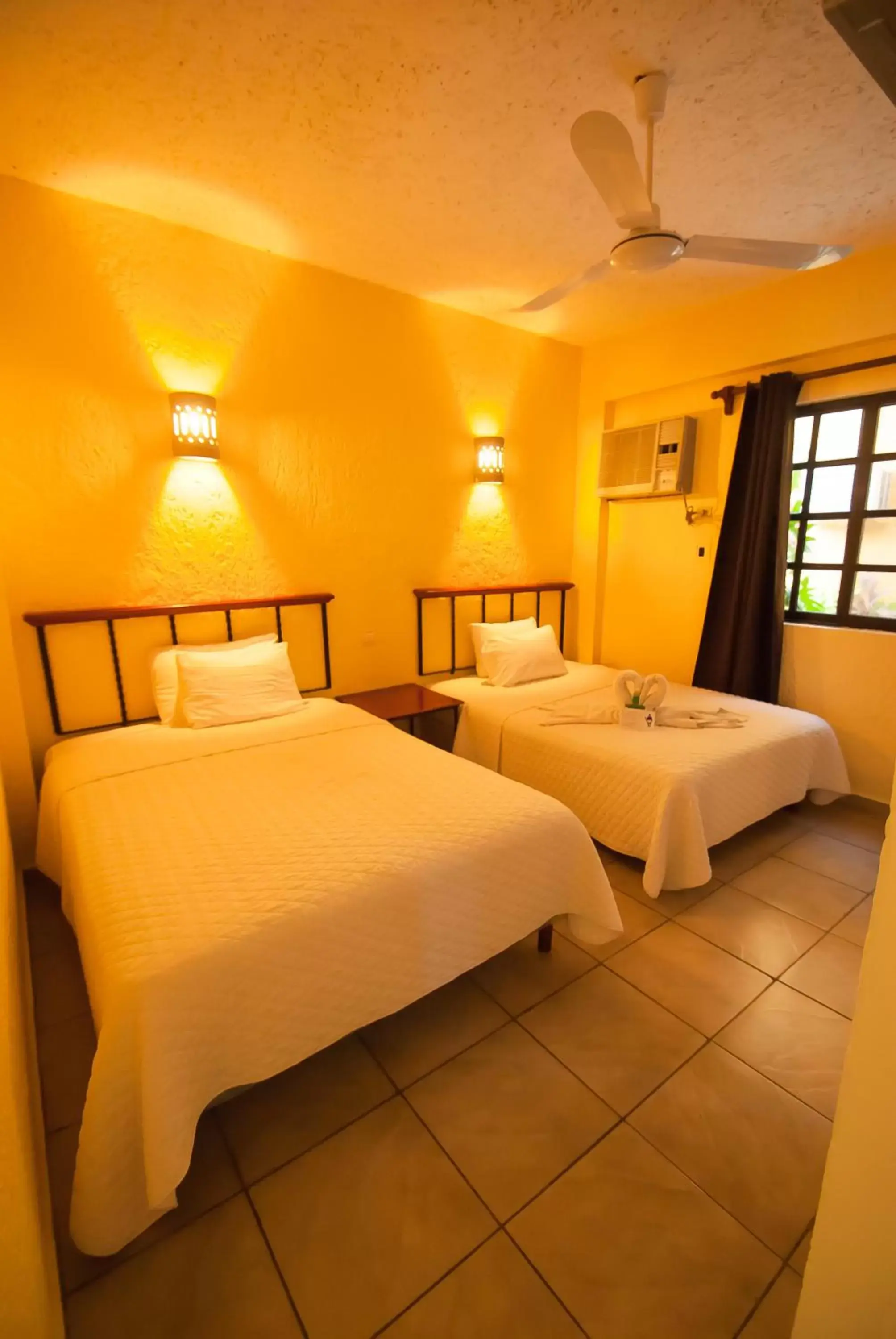 Photo of the whole room, Room Photo in Hotel Hacienda Cancun
