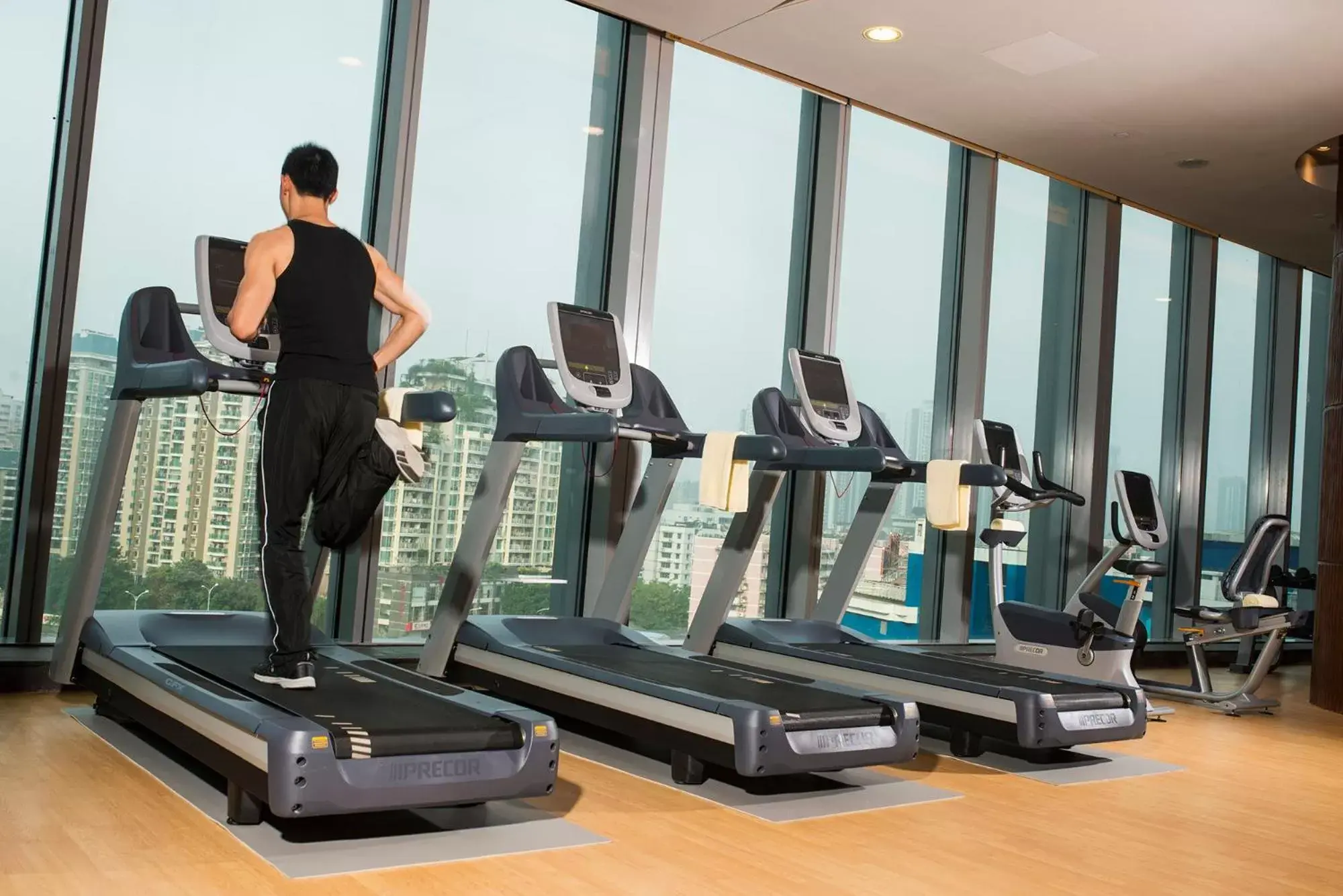 Fitness centre/facilities in InterContinental Fuzhou Fitness centre/facilities in InterContinental Fuzhou