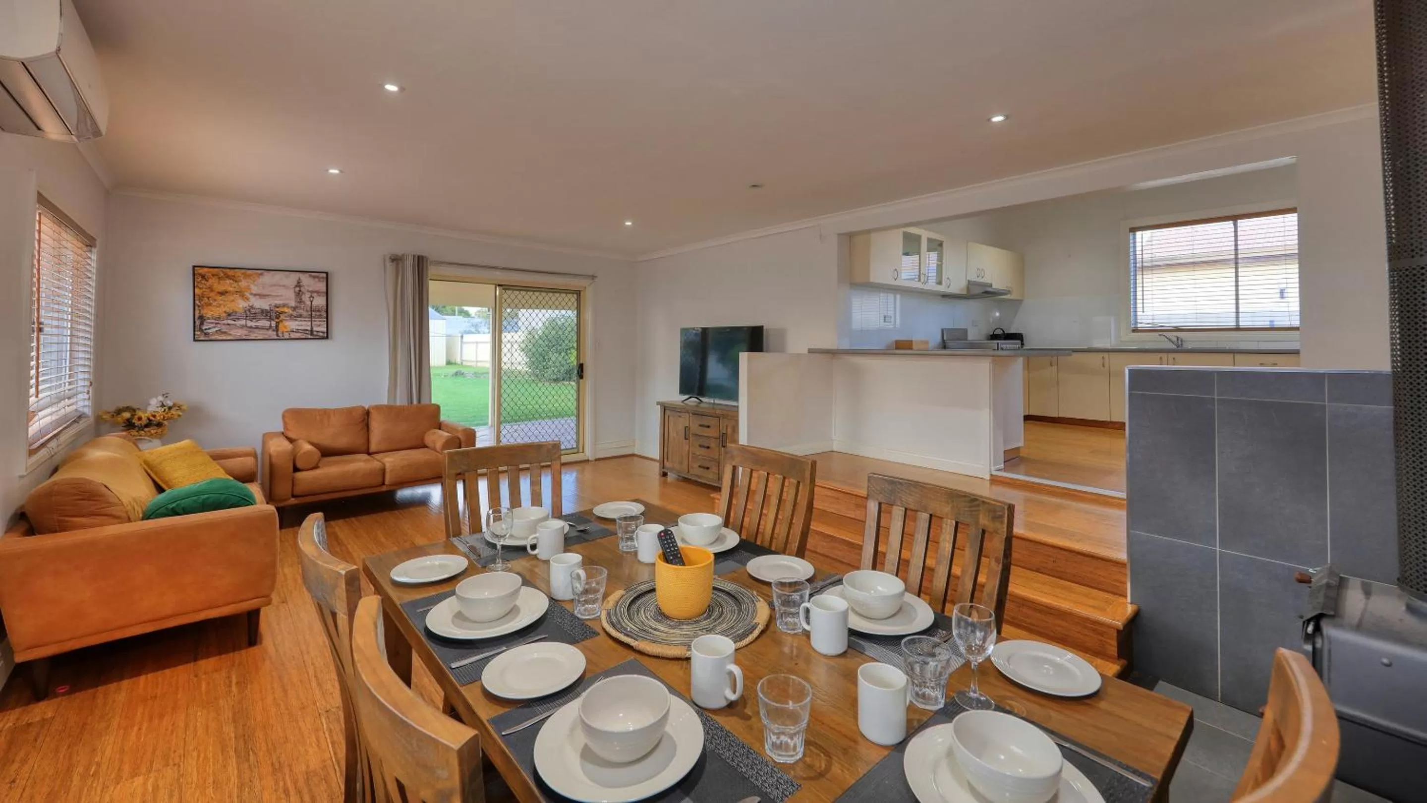 TV and multimedia in Castlereagh Lodge Motel