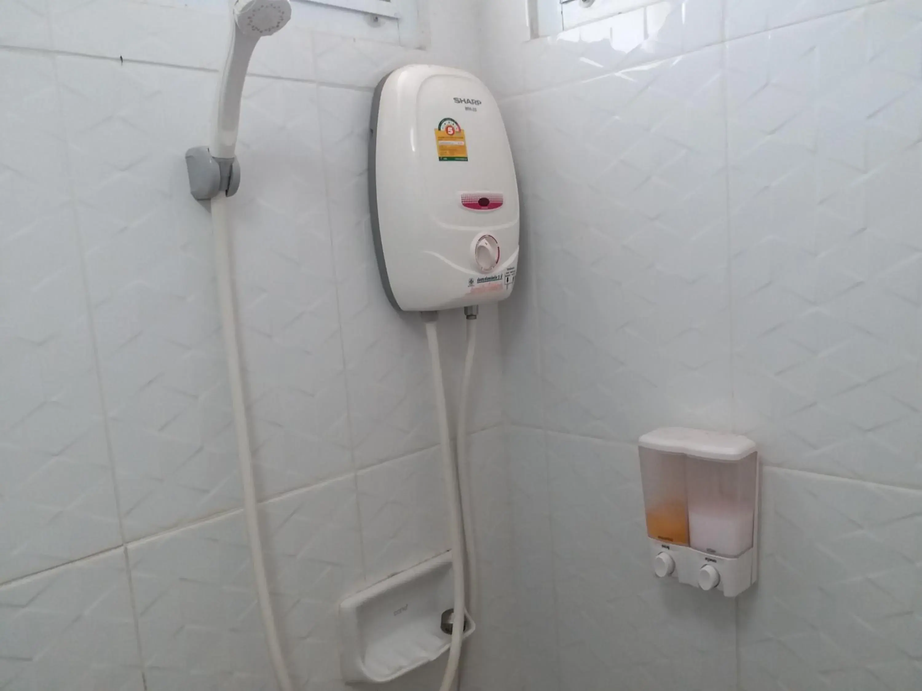 Bathroom in TongPrasit Place