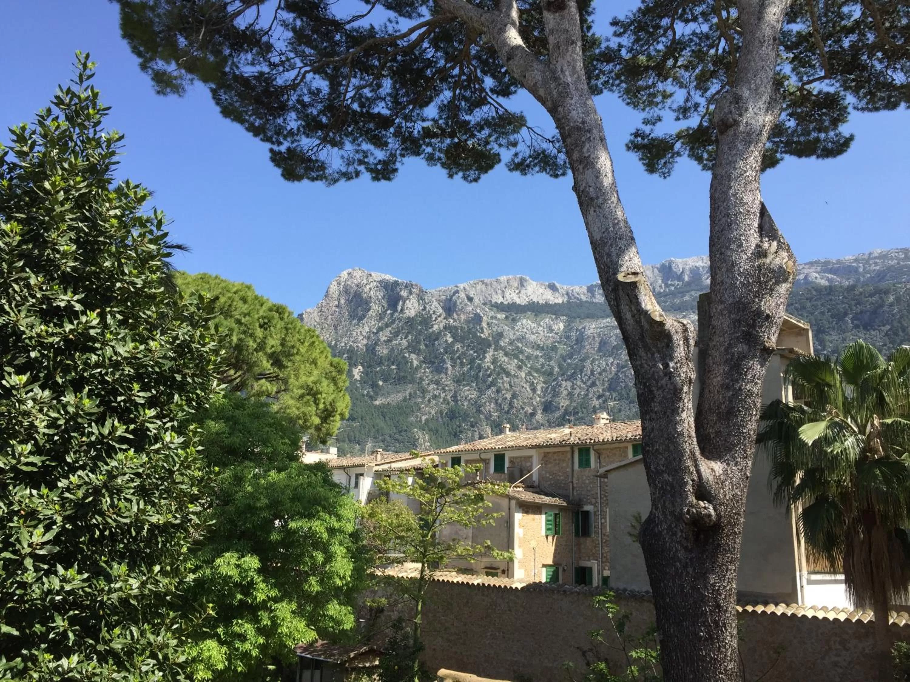 Can Moragues de Soller