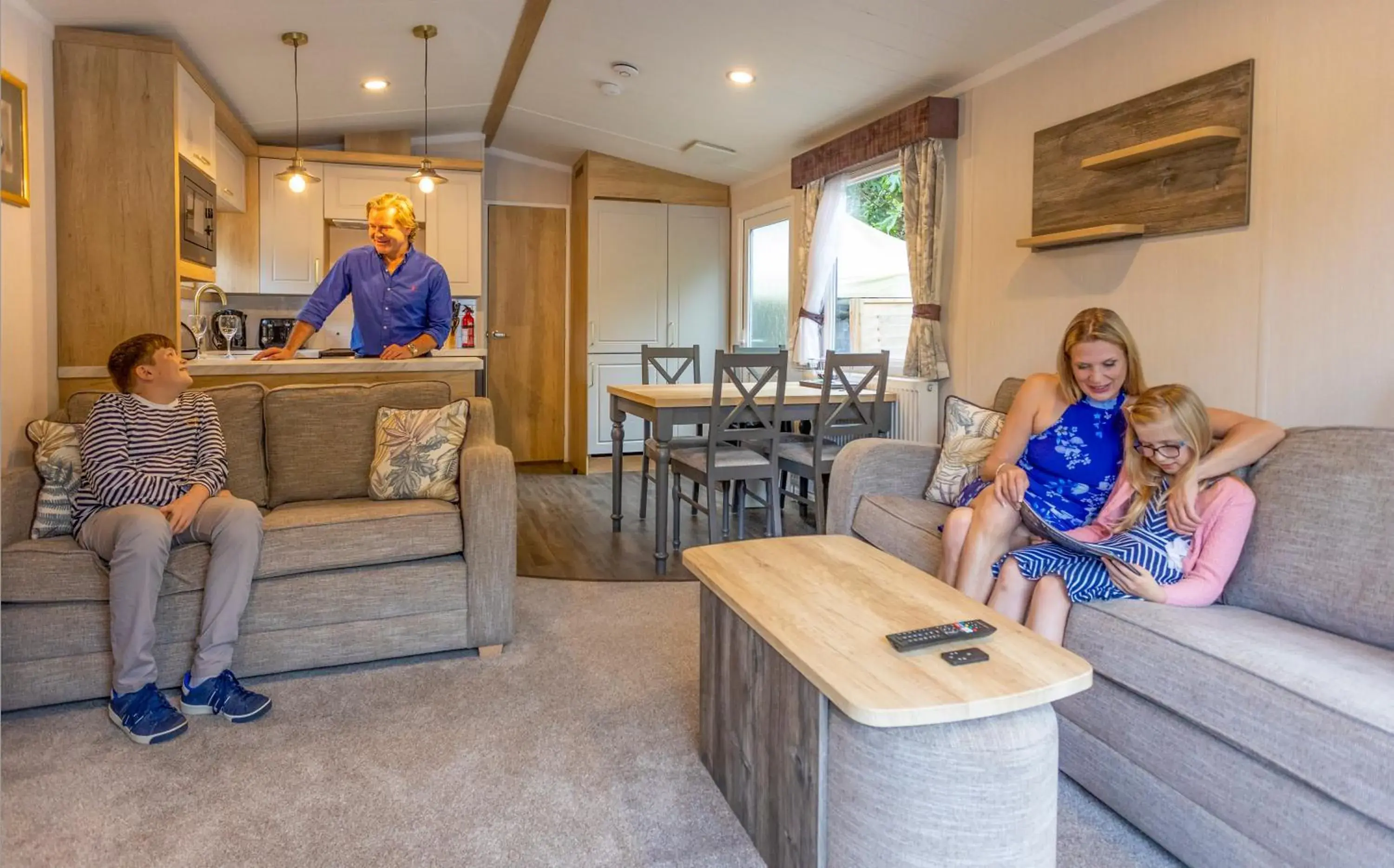 Living room, Guests in Aberdunant Hall Country Hotel