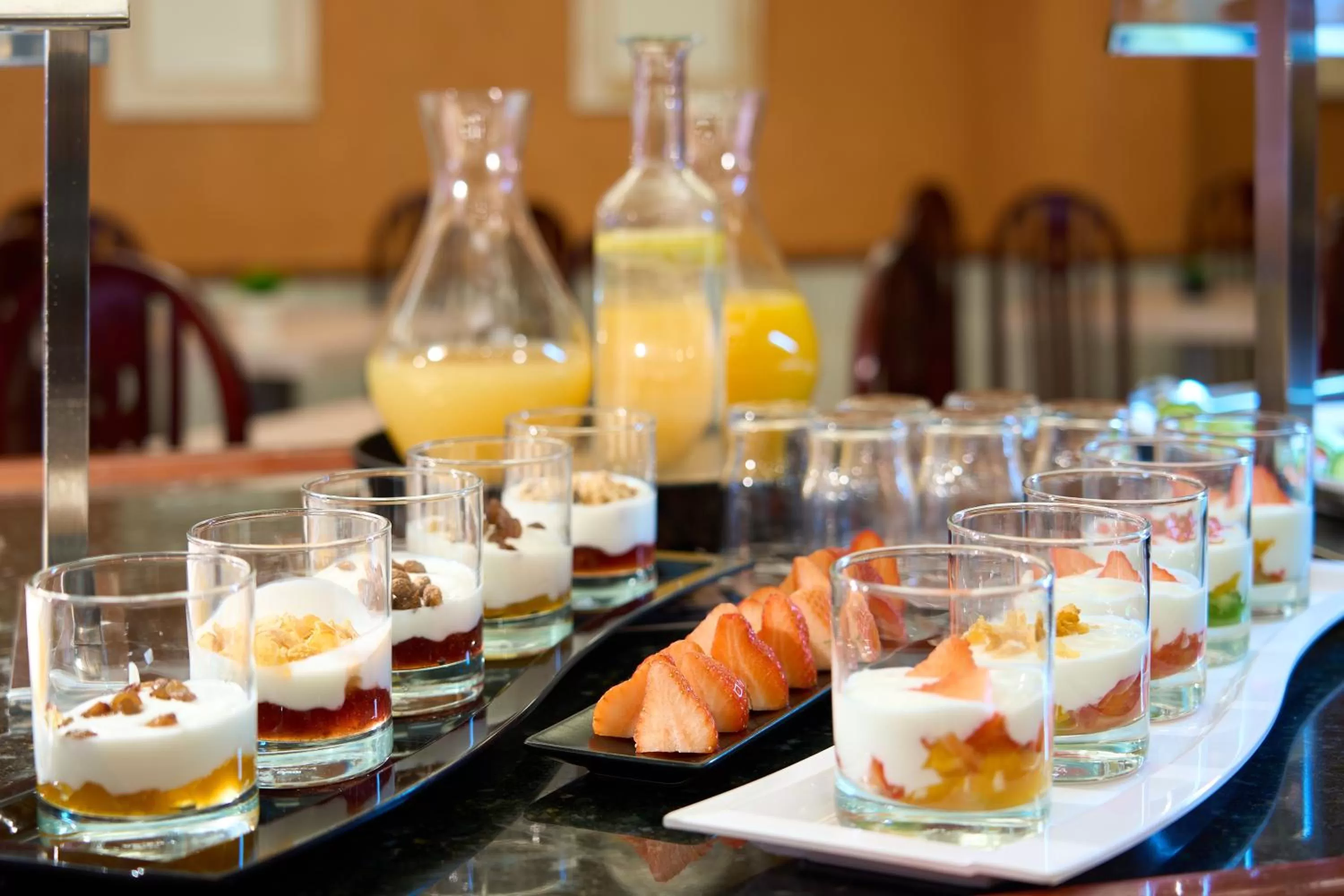 Buffet breakfast in Hotel Macià Cóndor