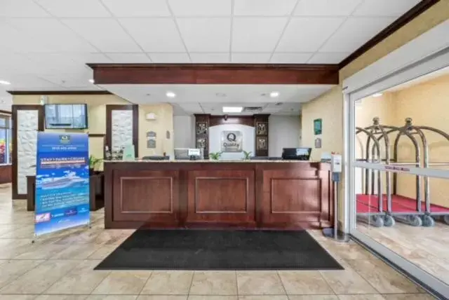 Lobby/Reception in Quality Inn & Suites Near Fairgrounds & Ybor City