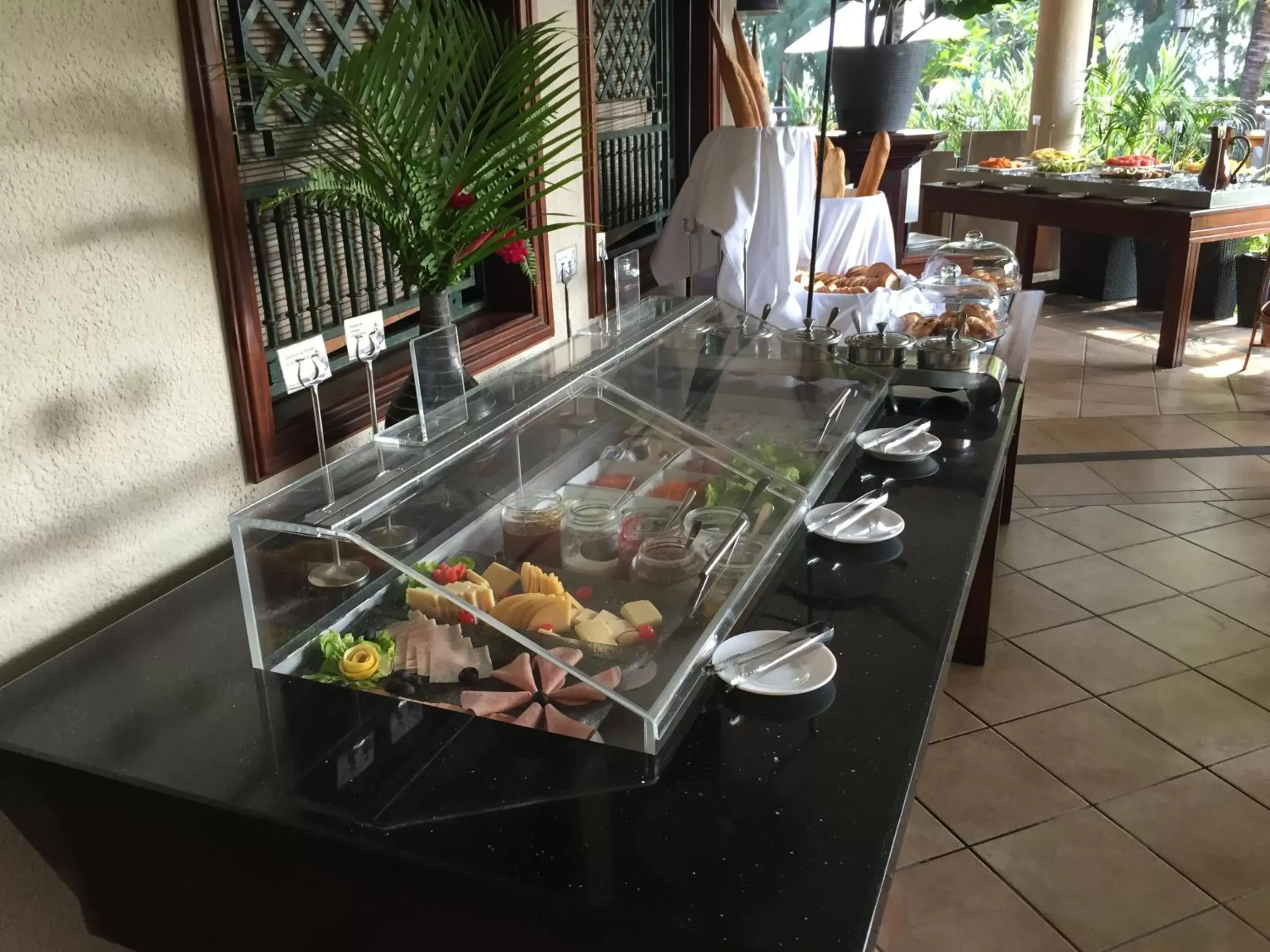 Buffet breakfast in Aanari Hotel & Spa