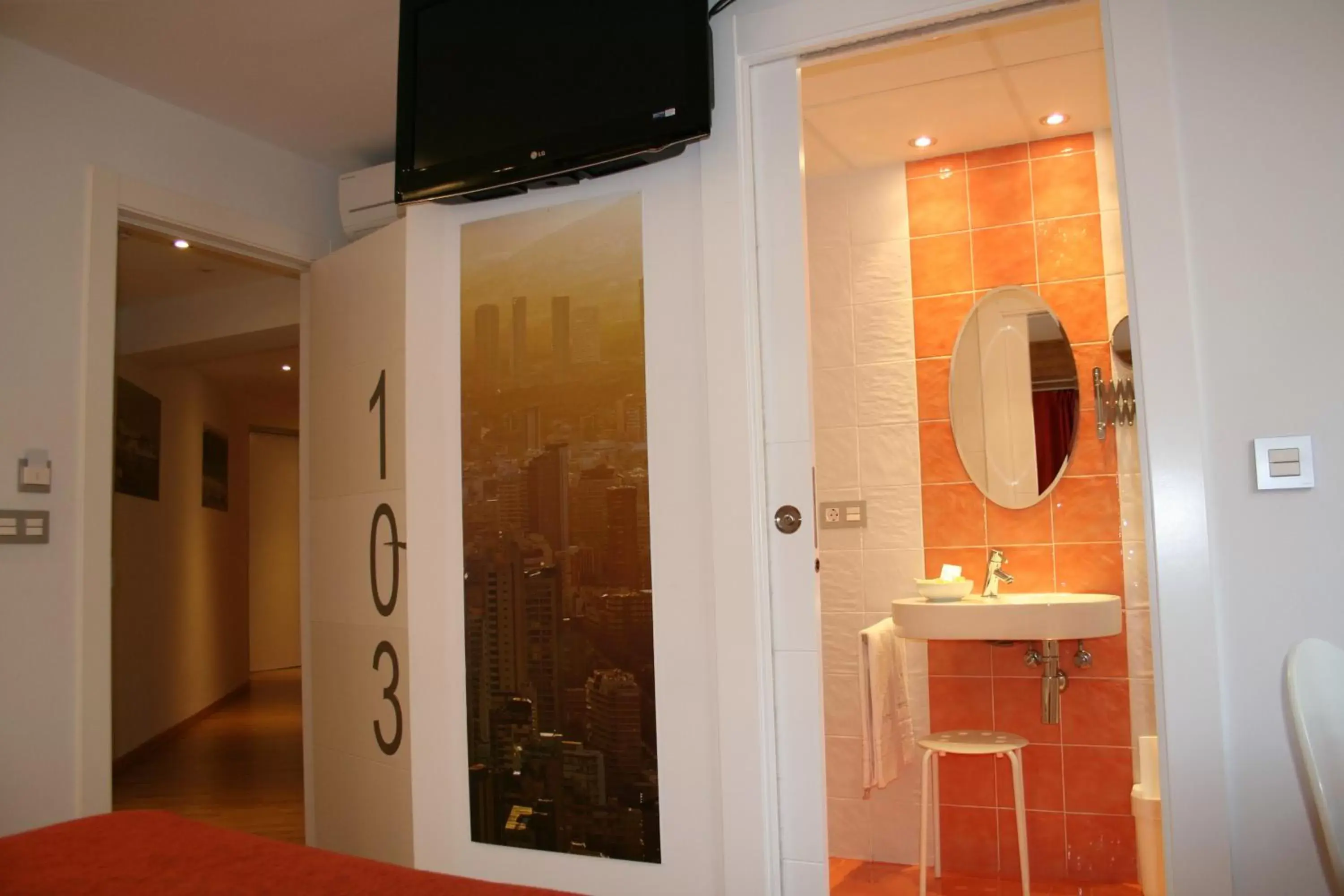 Photo of the whole room, Bathroom in Hotel Fetiche Alojamiento con Encanto