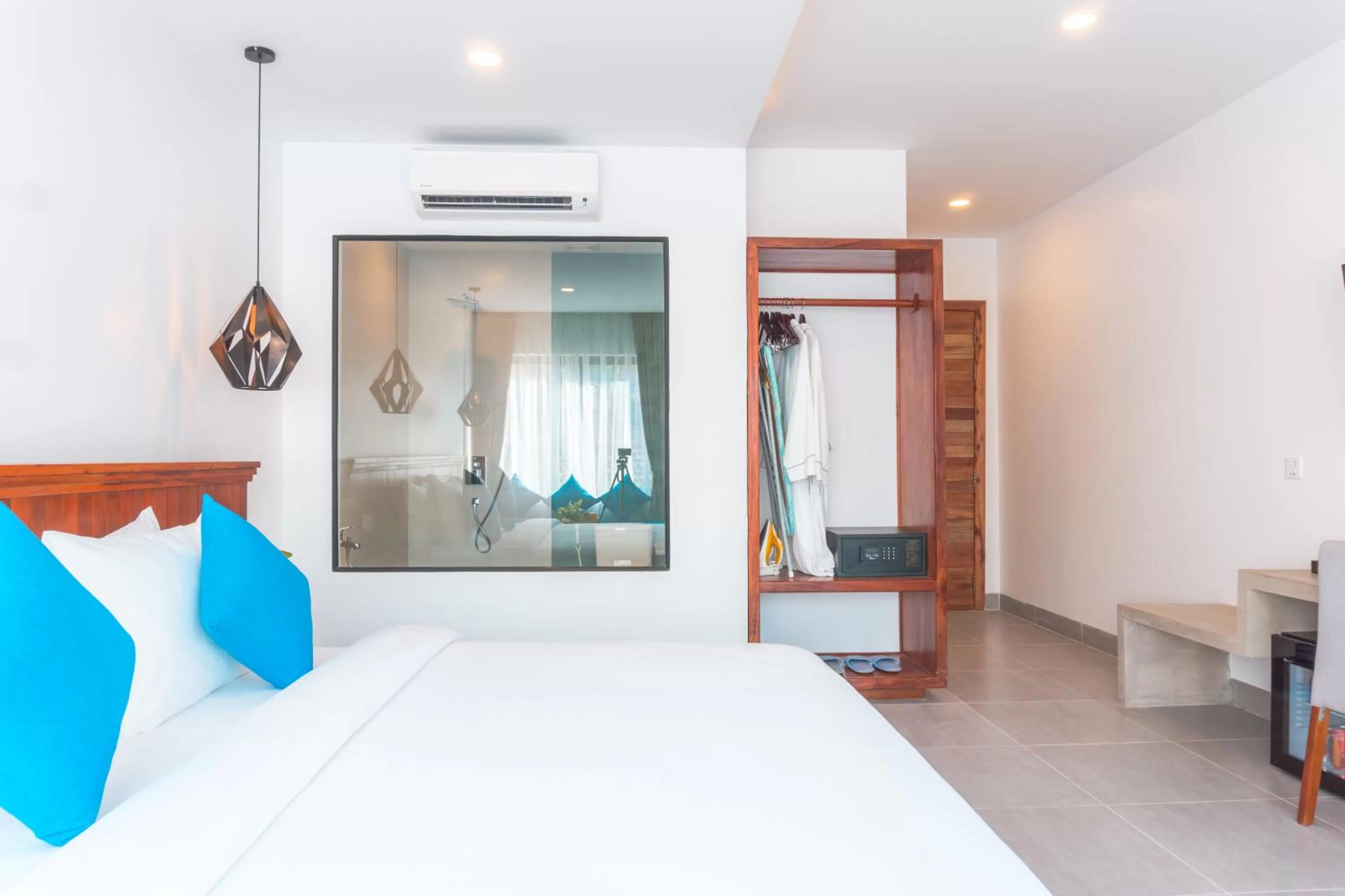 Bed in Angkor Aurora