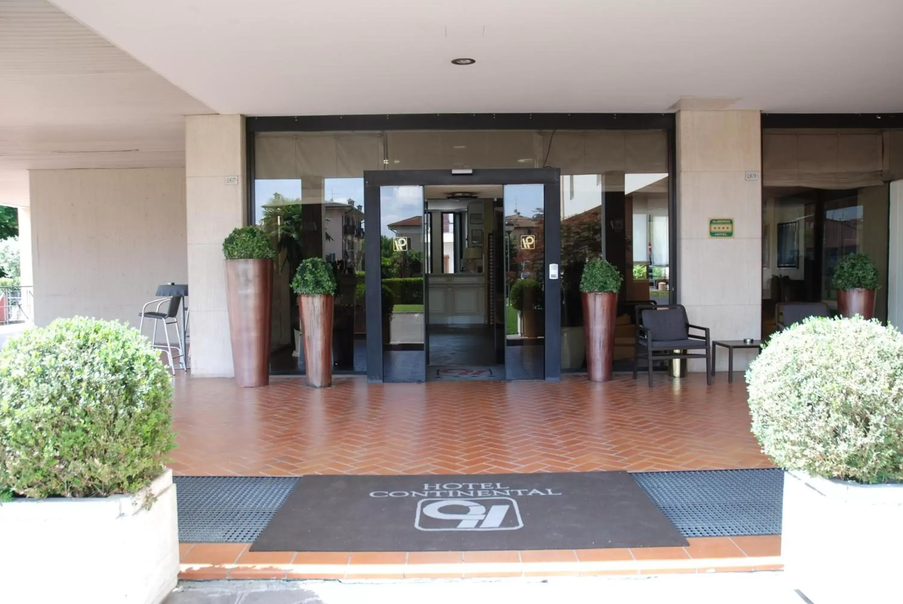 Facade/entrance in Hotel Continental Brescia