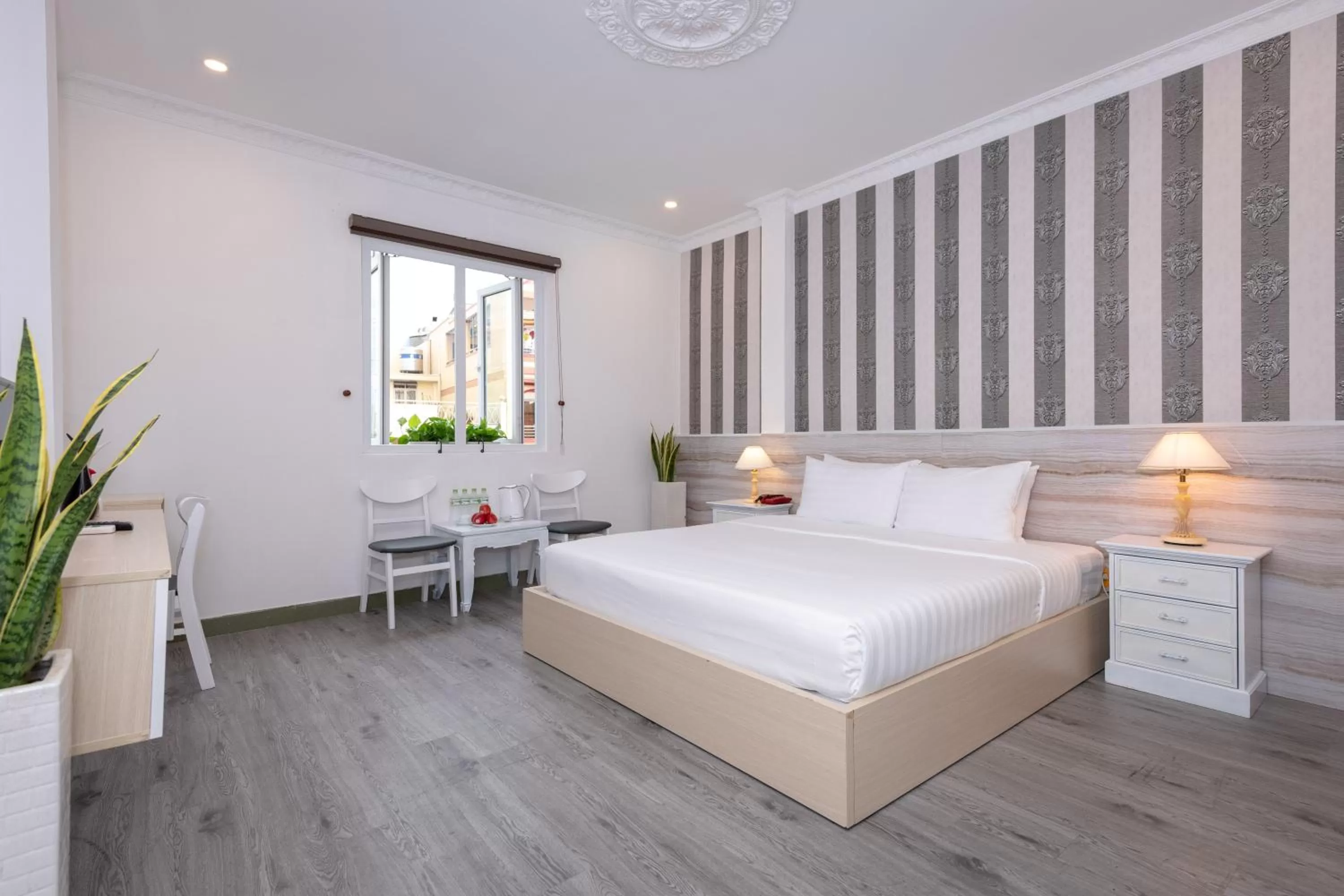 Bed in Ben Thanh Station Hotel