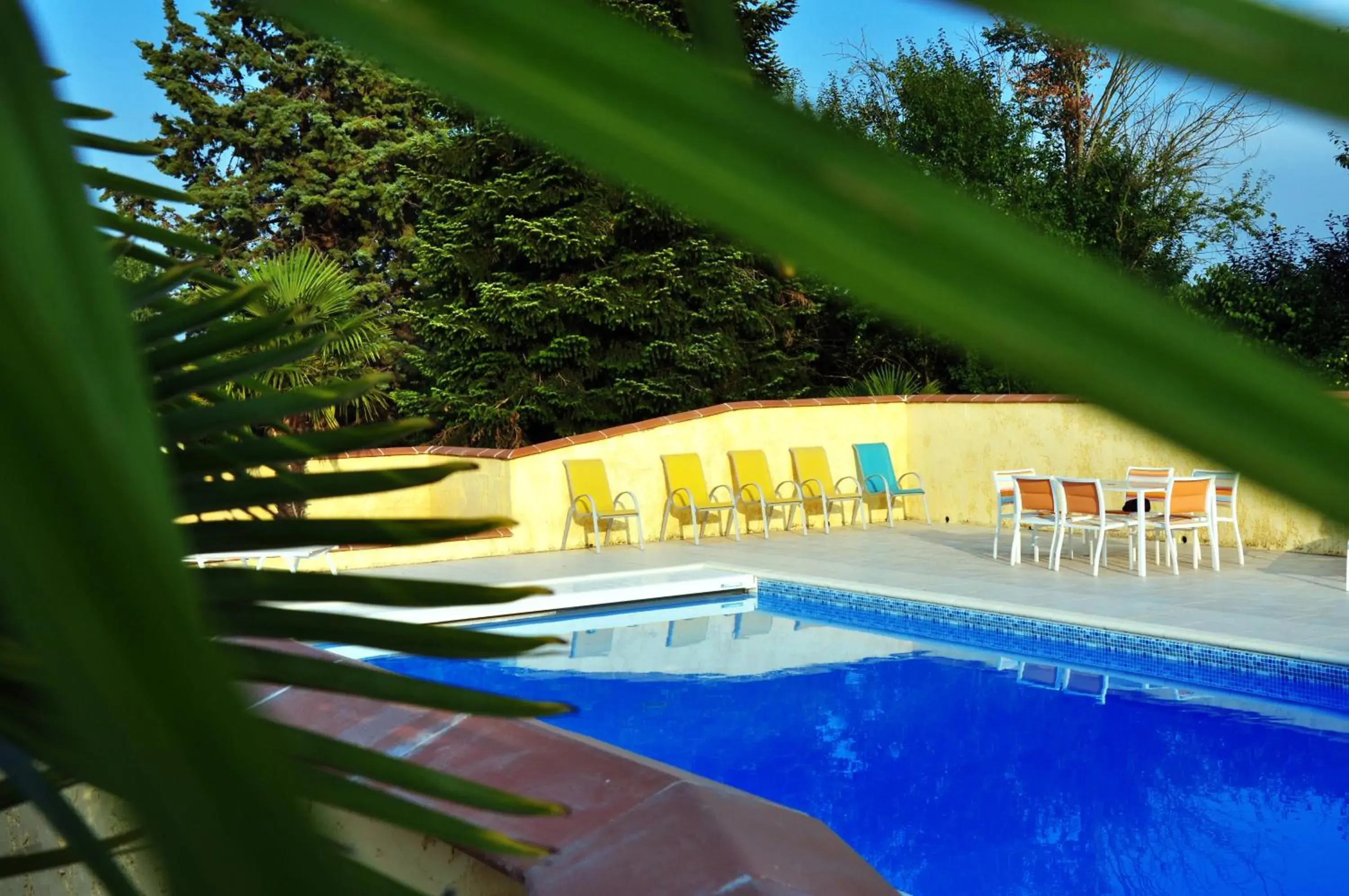 Pool view, Swimming Pool in Logis Hôtel L'Adourable Auberge