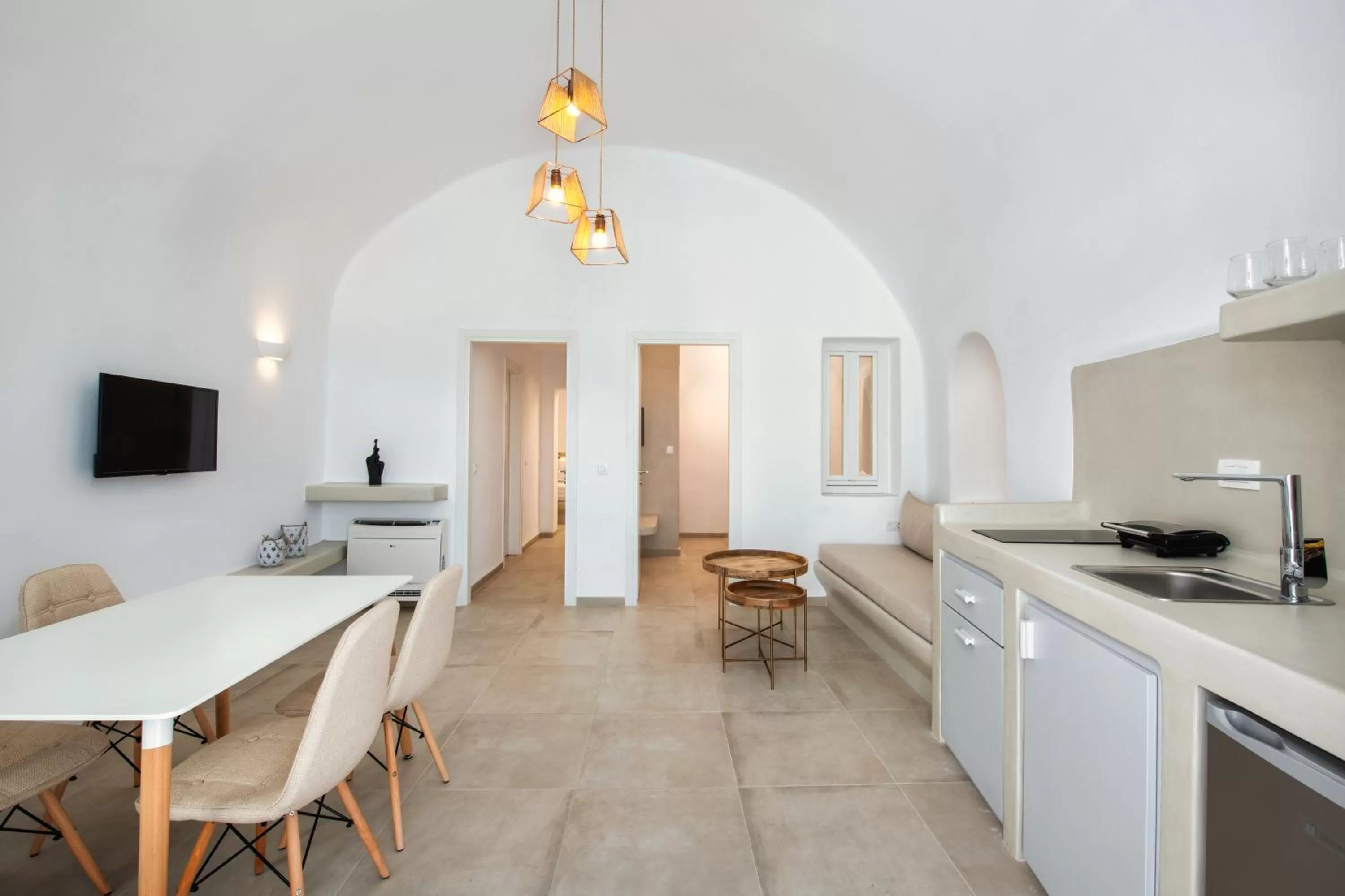 Kitchen or kitchenette in Hill Suites