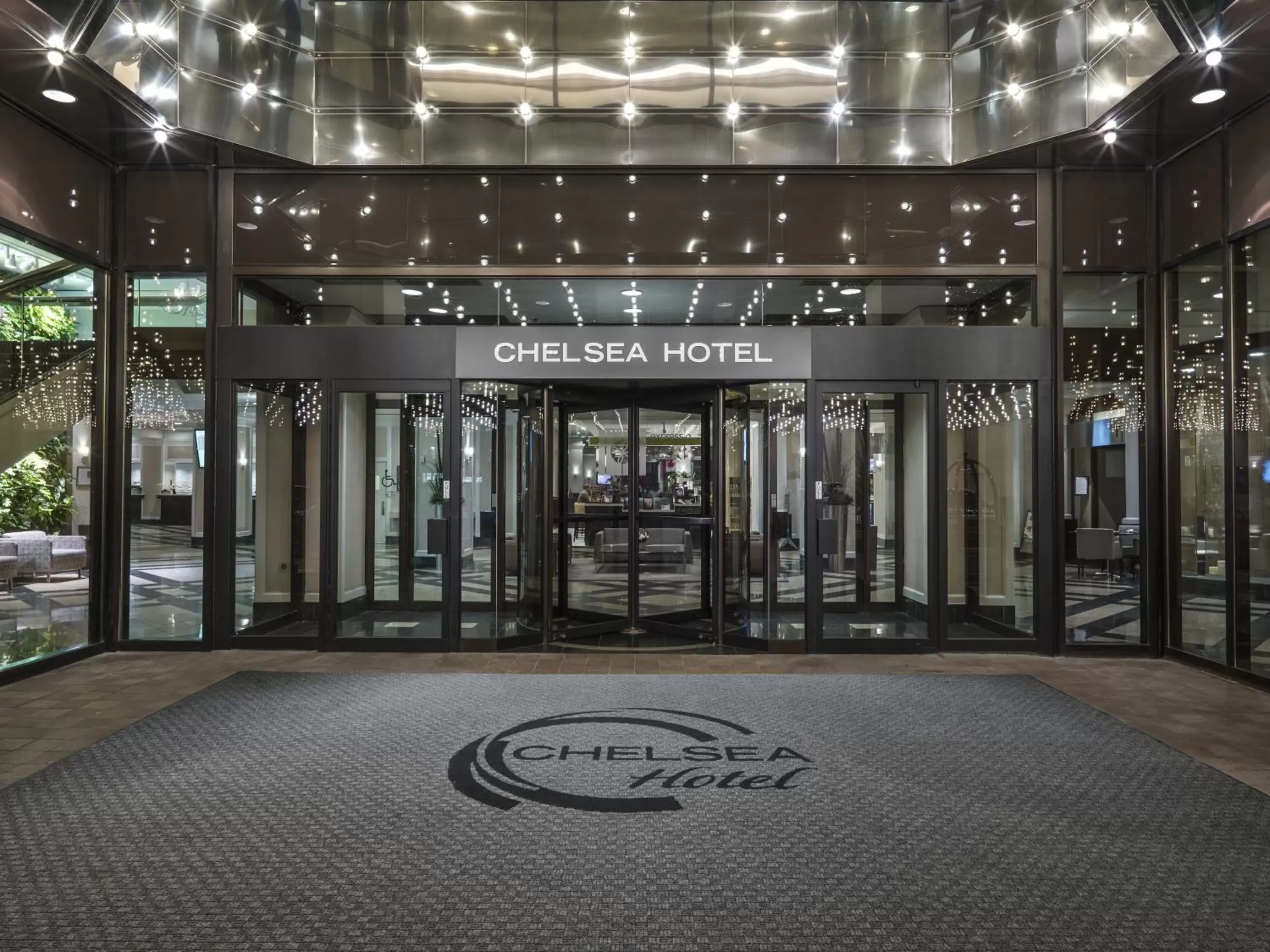 Facade/entrance in Chelsea Hotel Toronto