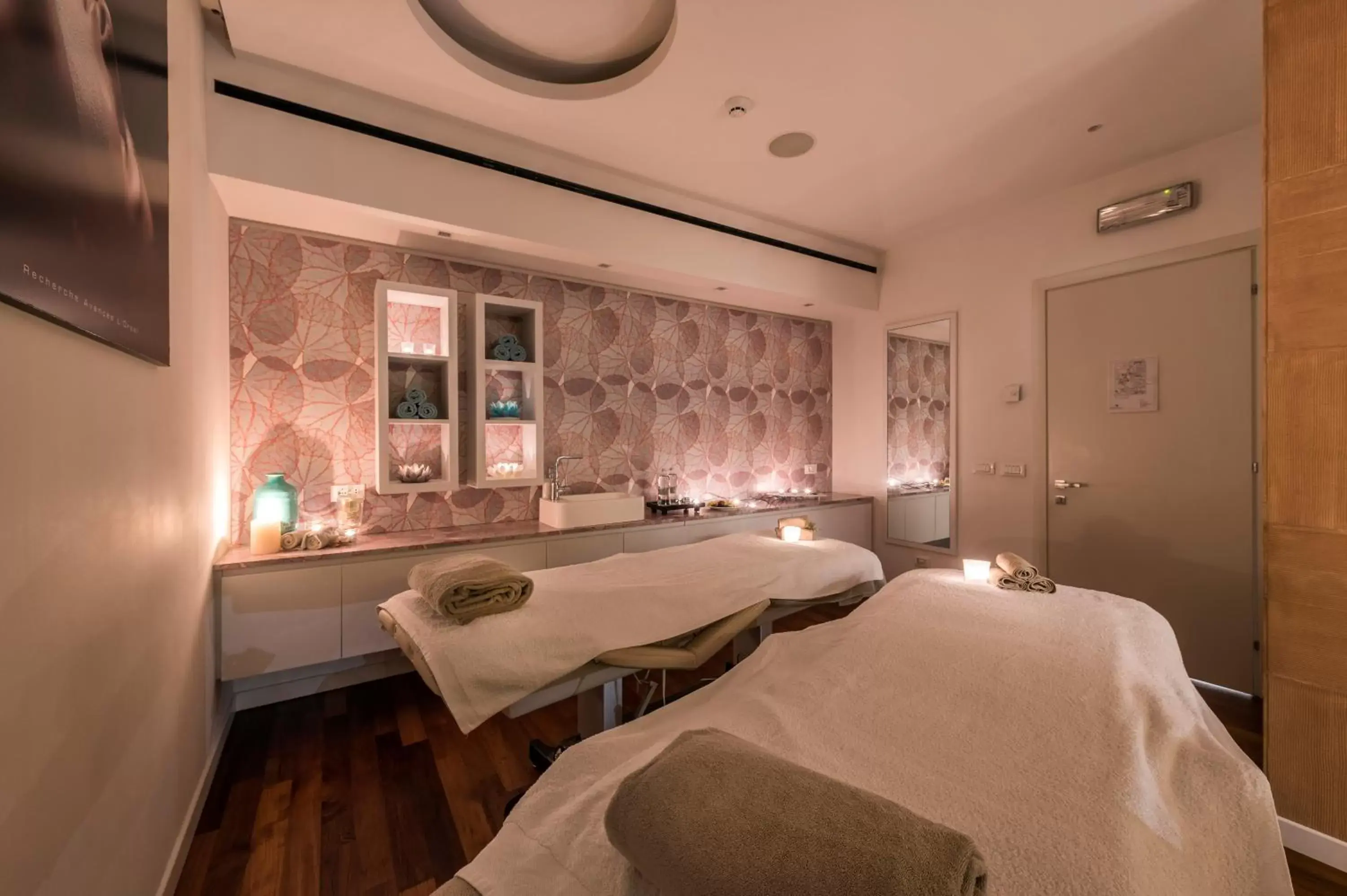 Massage, Bed in Devero Hotel BW Signature Collection