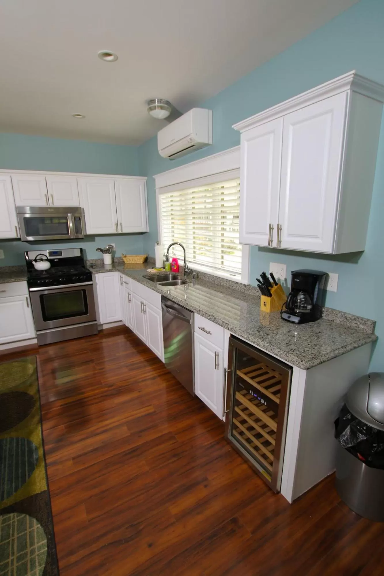 Kitchen/Kitchenette in Sheepscot Harbour Village Resort