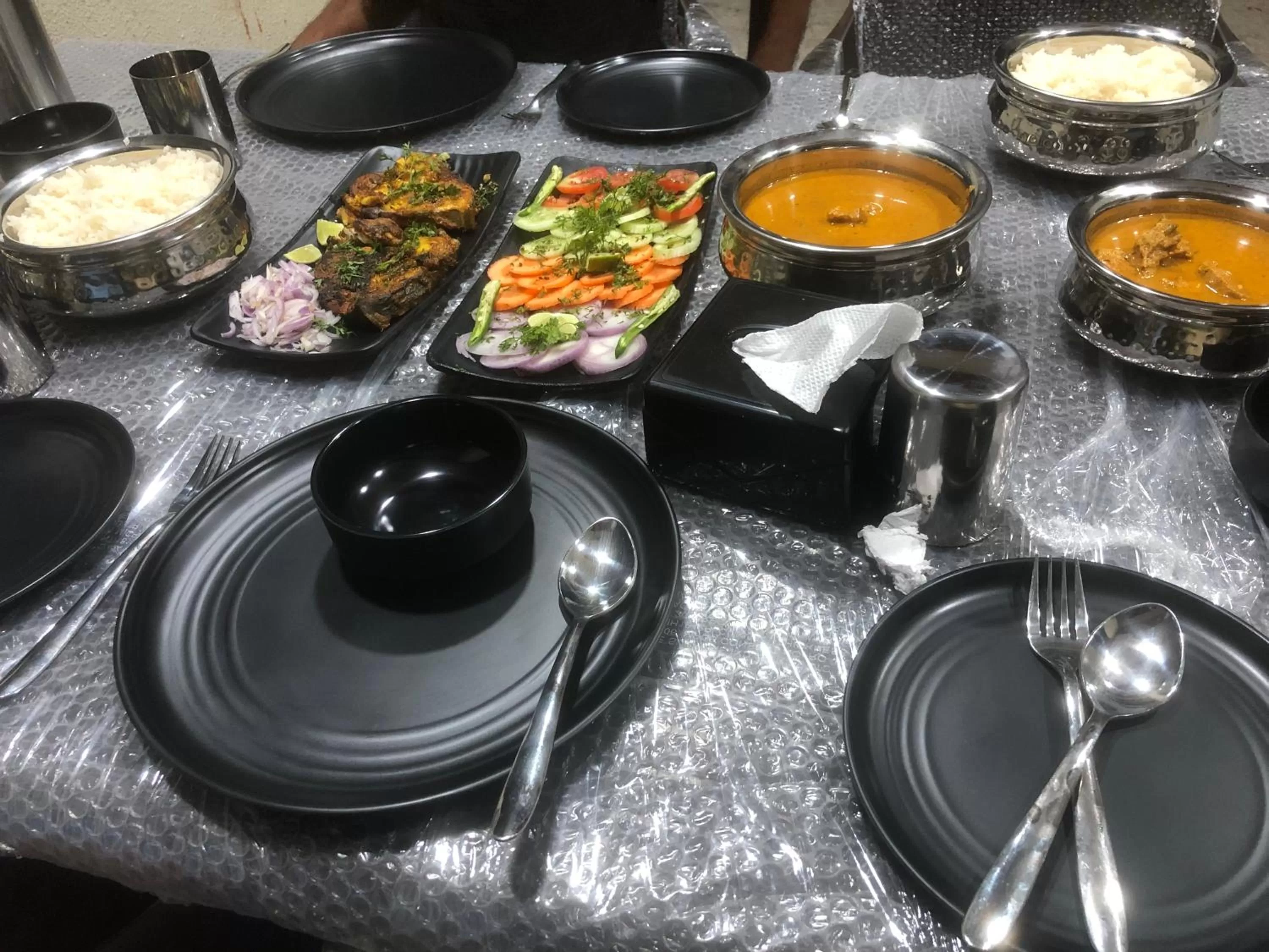 Restaurant/places to eat in Sea View Beach Resort