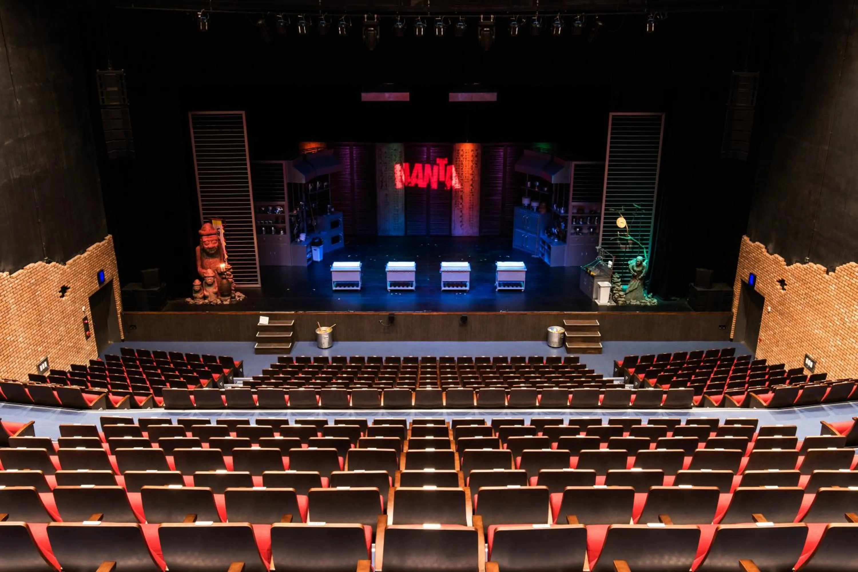 Entertainment in Hotel Nanta Jeju