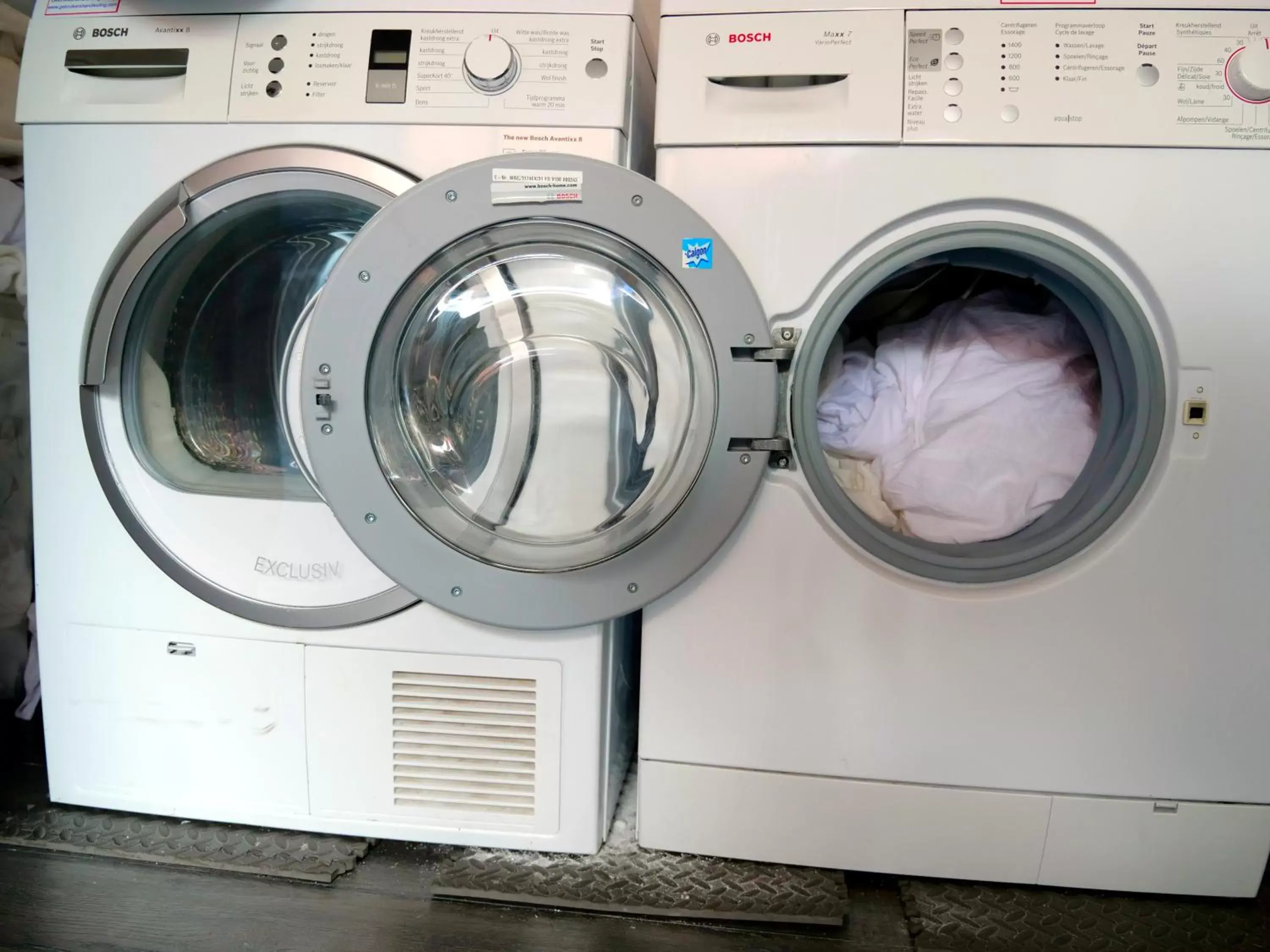 laundry in The Diesel Bed and Breakfast