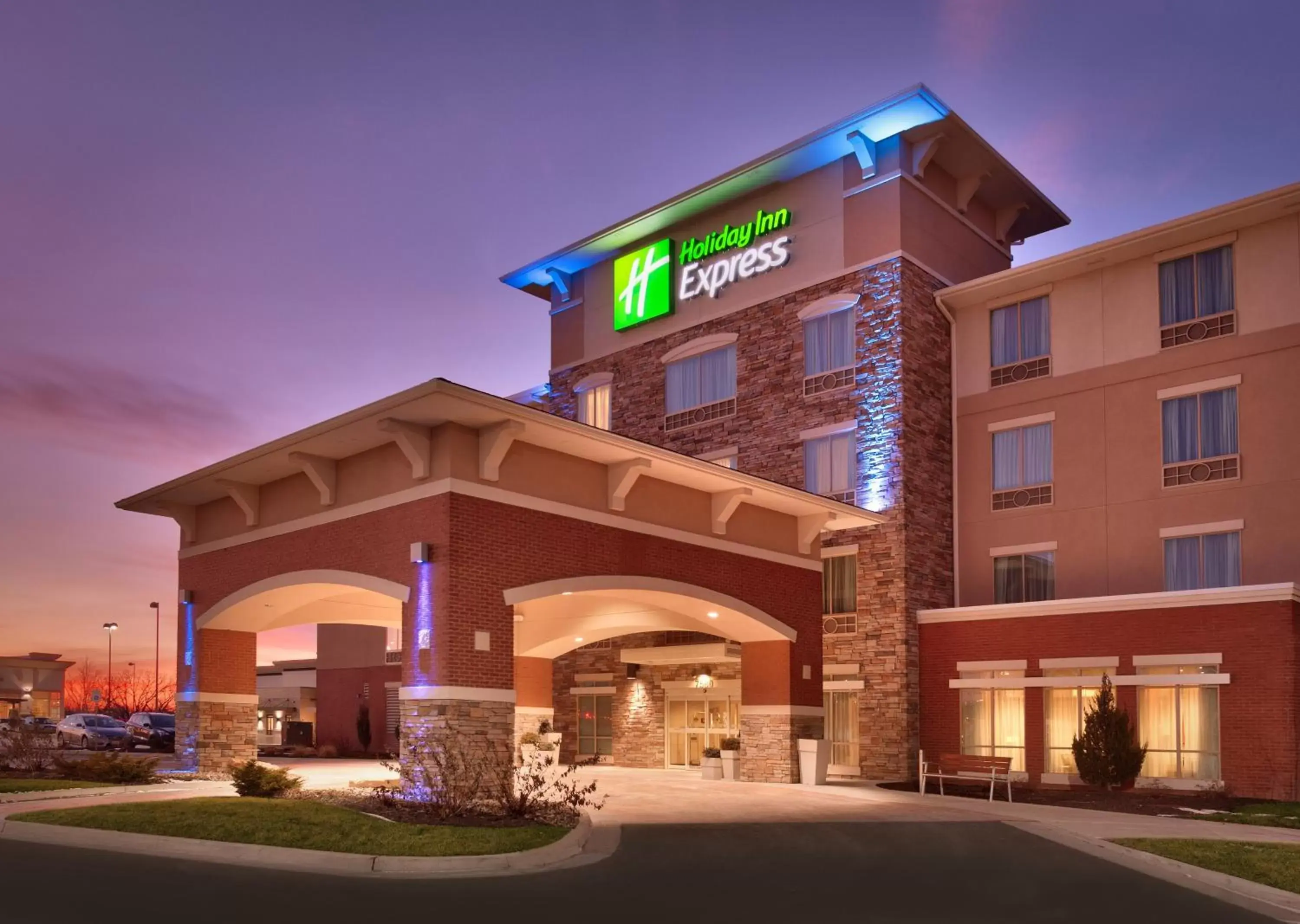 Property building in Holiday Inn Express & Suites Overland Park, an IHG Hotel