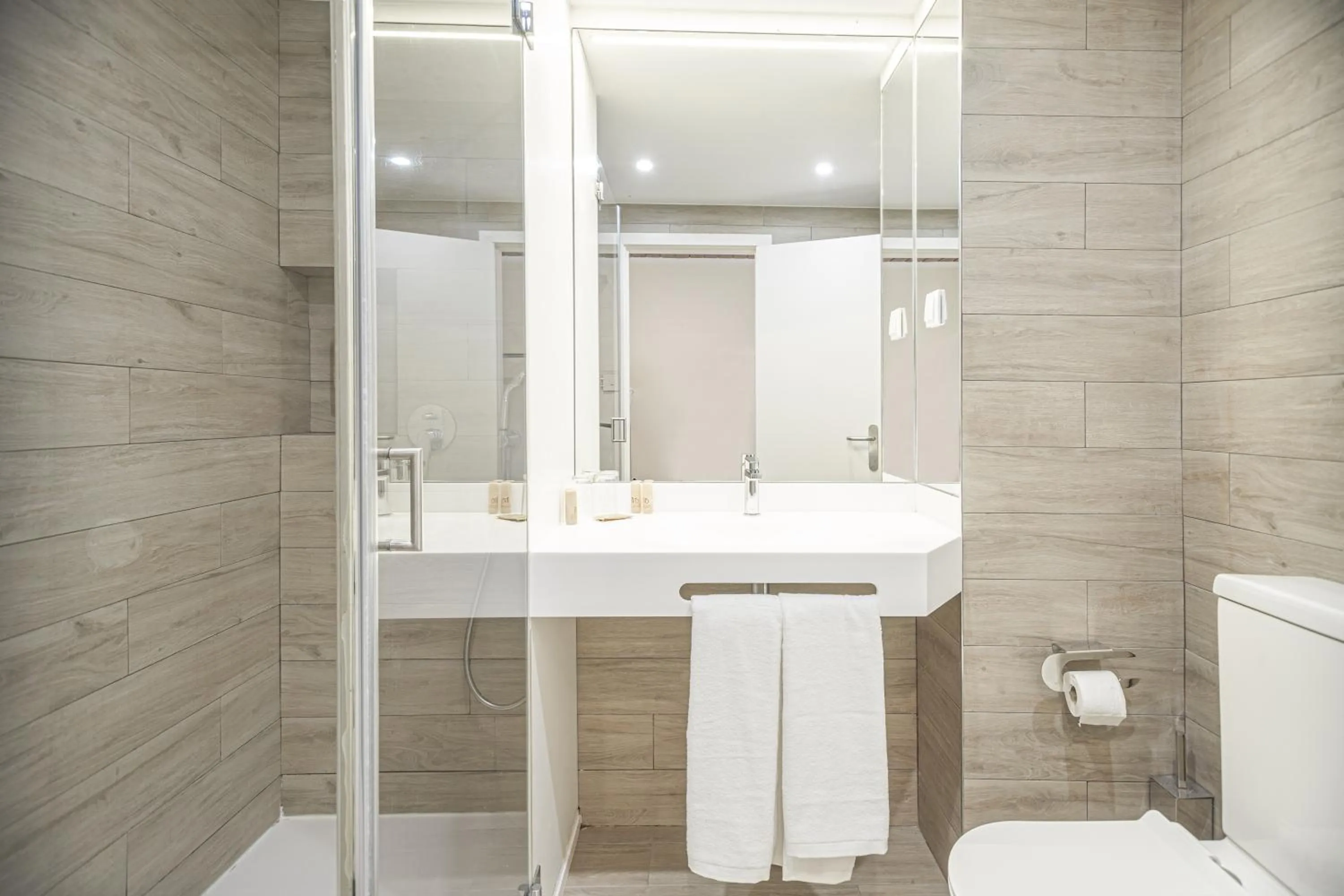 Toilet in Estalagem Muchaxo Hotel