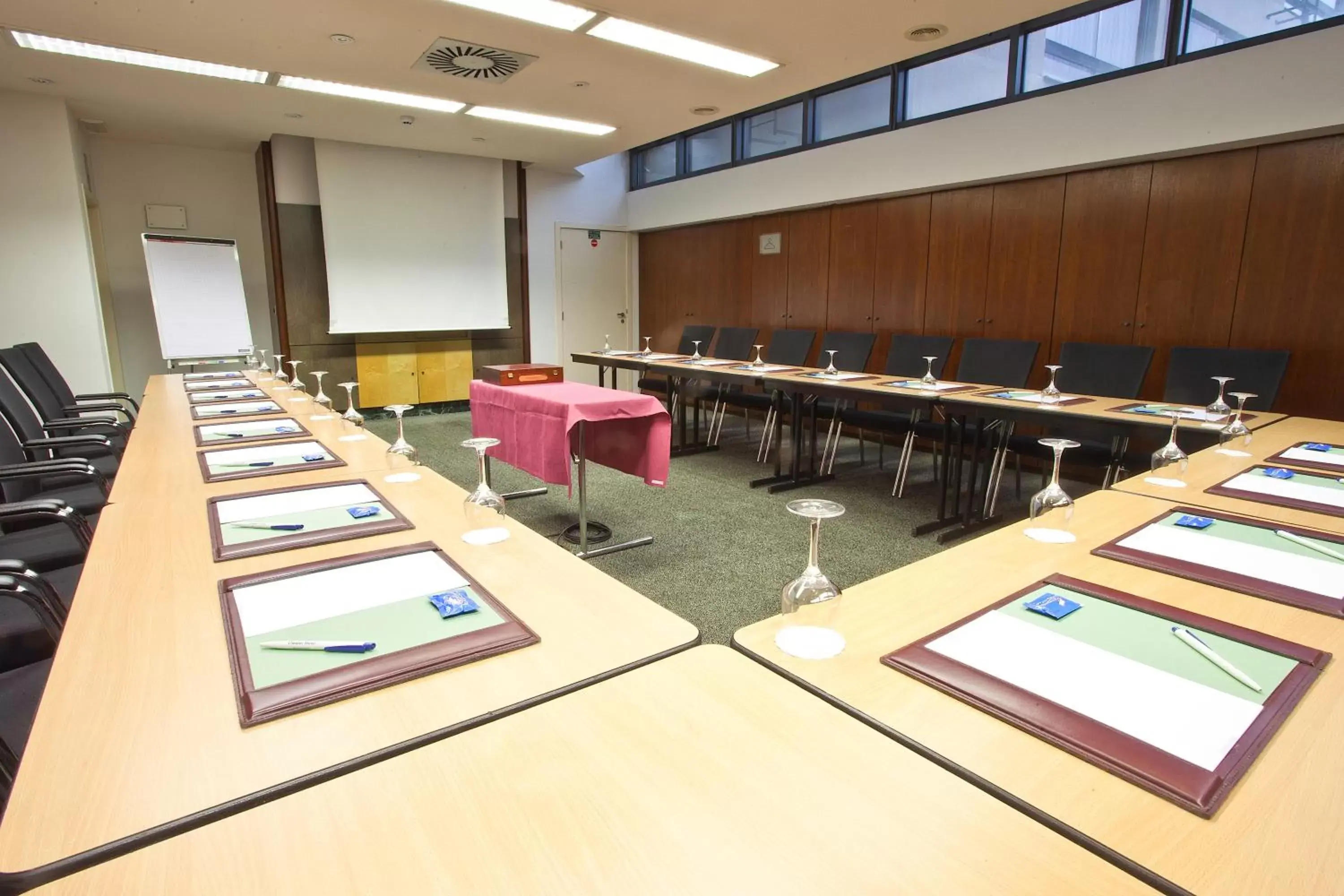 Meeting/conference room, Business Area/Conference Room in Theater Hotel