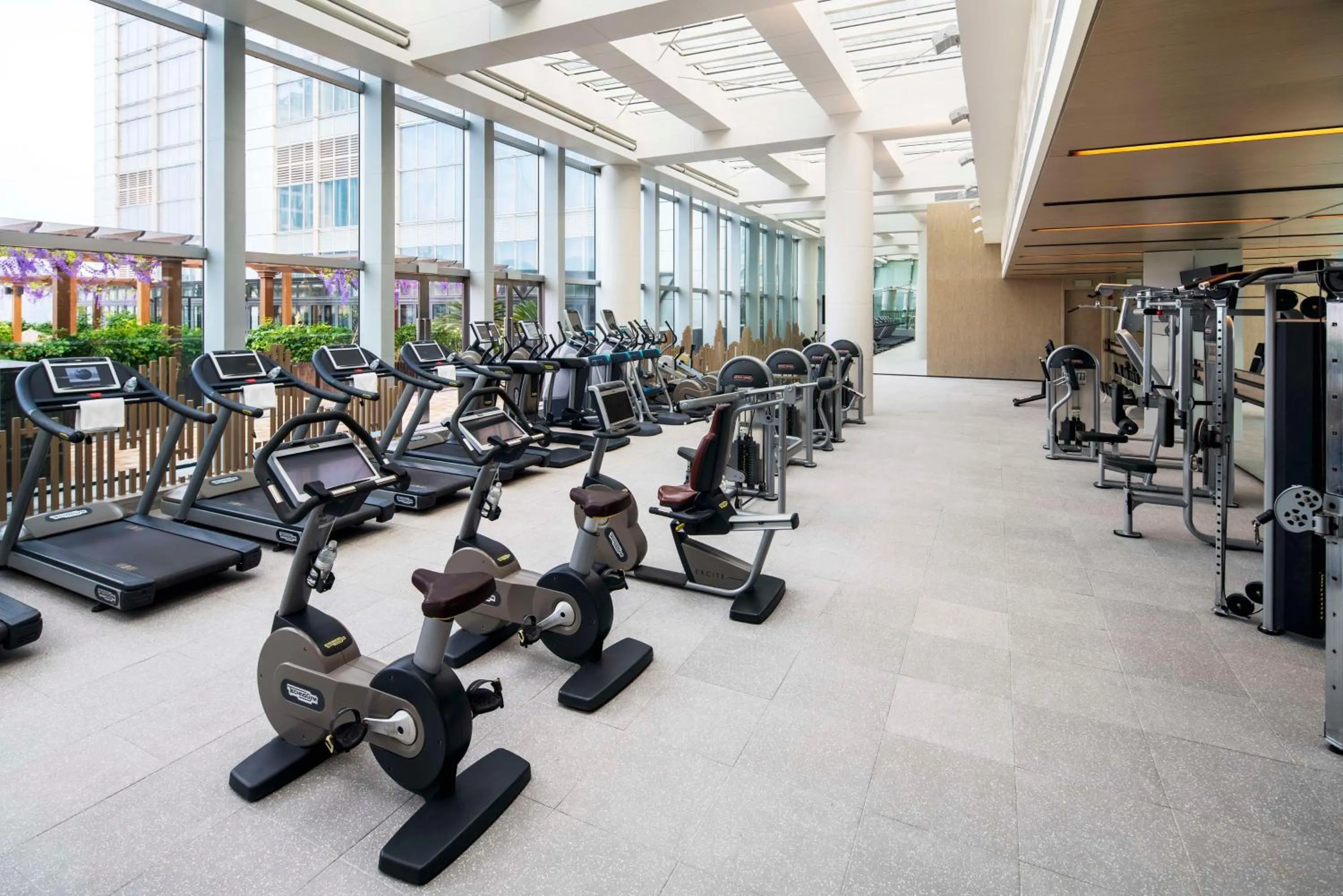 Fitness centre/facilities in Conrad Shanghai