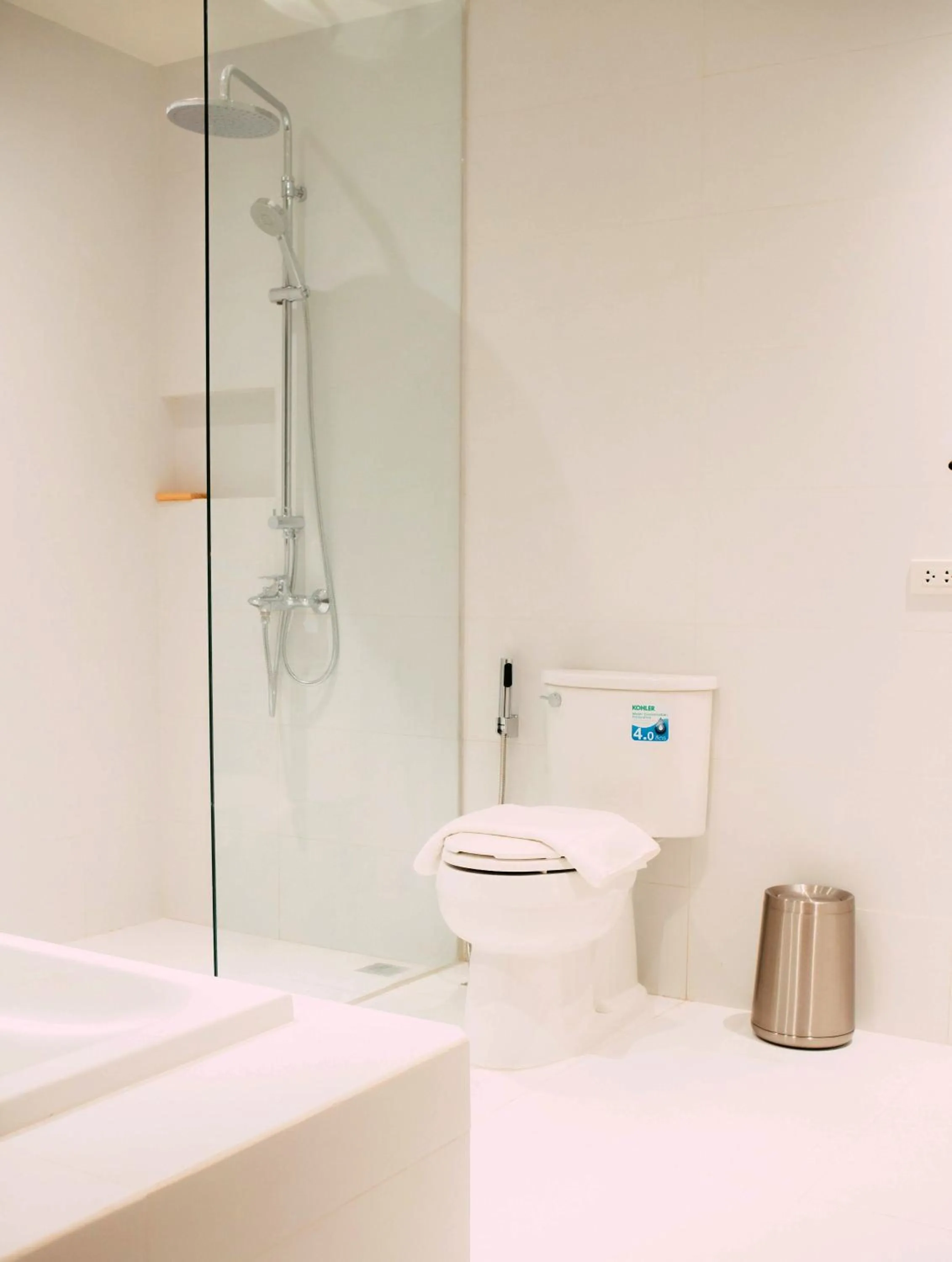 Bathroom in Harolds Hotel Quezon City