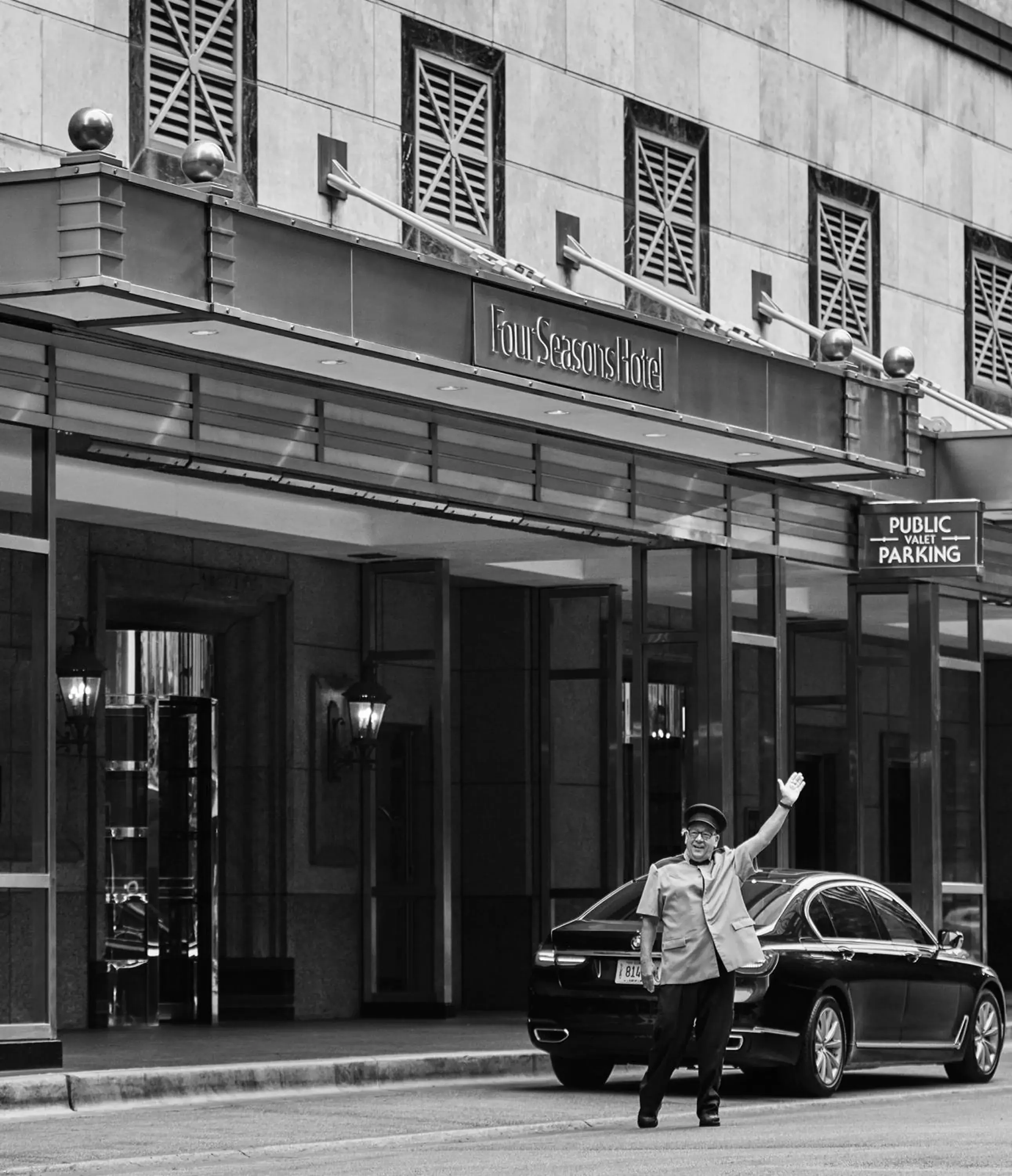 Facade/entrance in Four Seasons Chicago Facade/entrance in Four Seasons Chicago