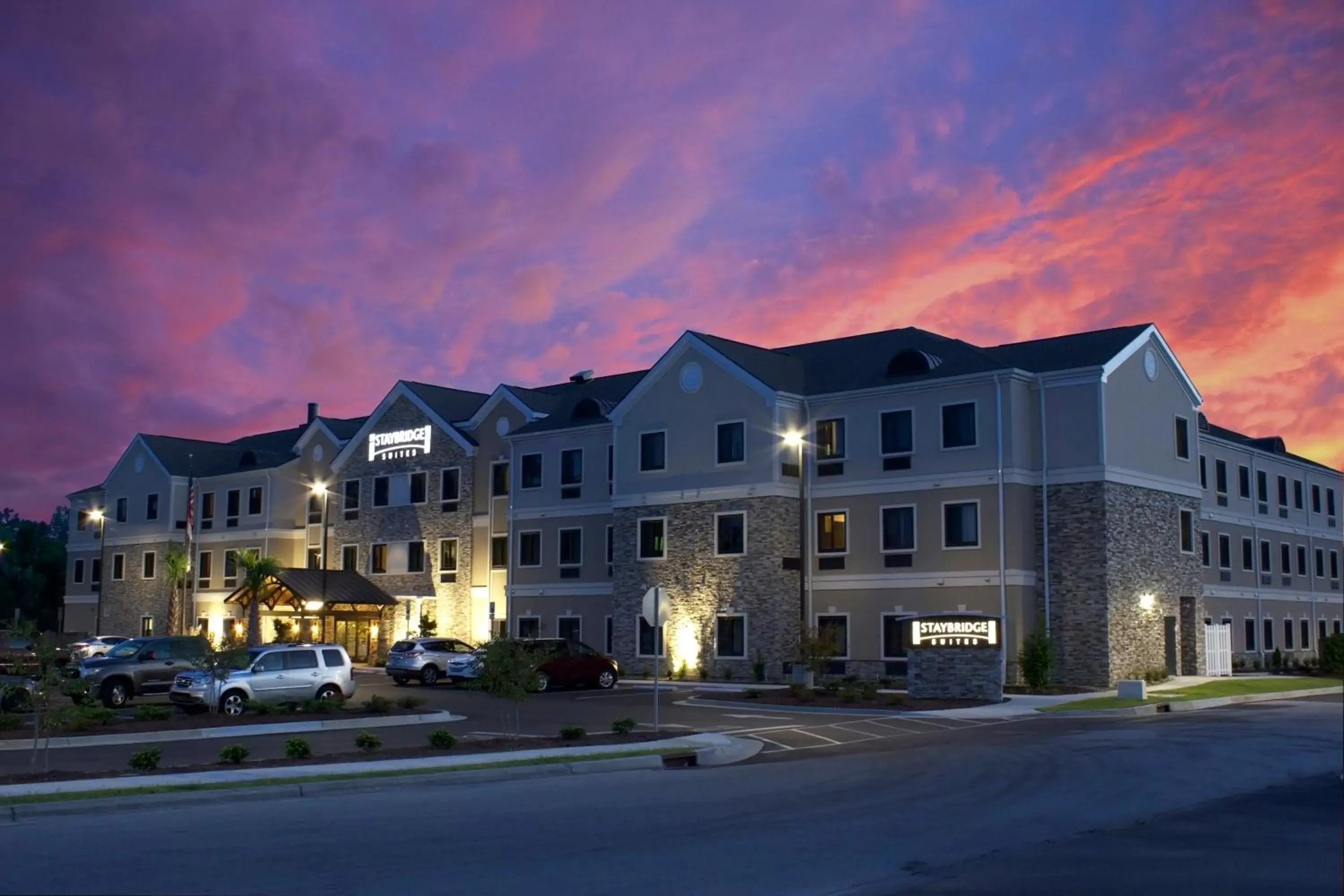 Property Building in Staybridge Suites North Jacksonville, an IHG Hotel