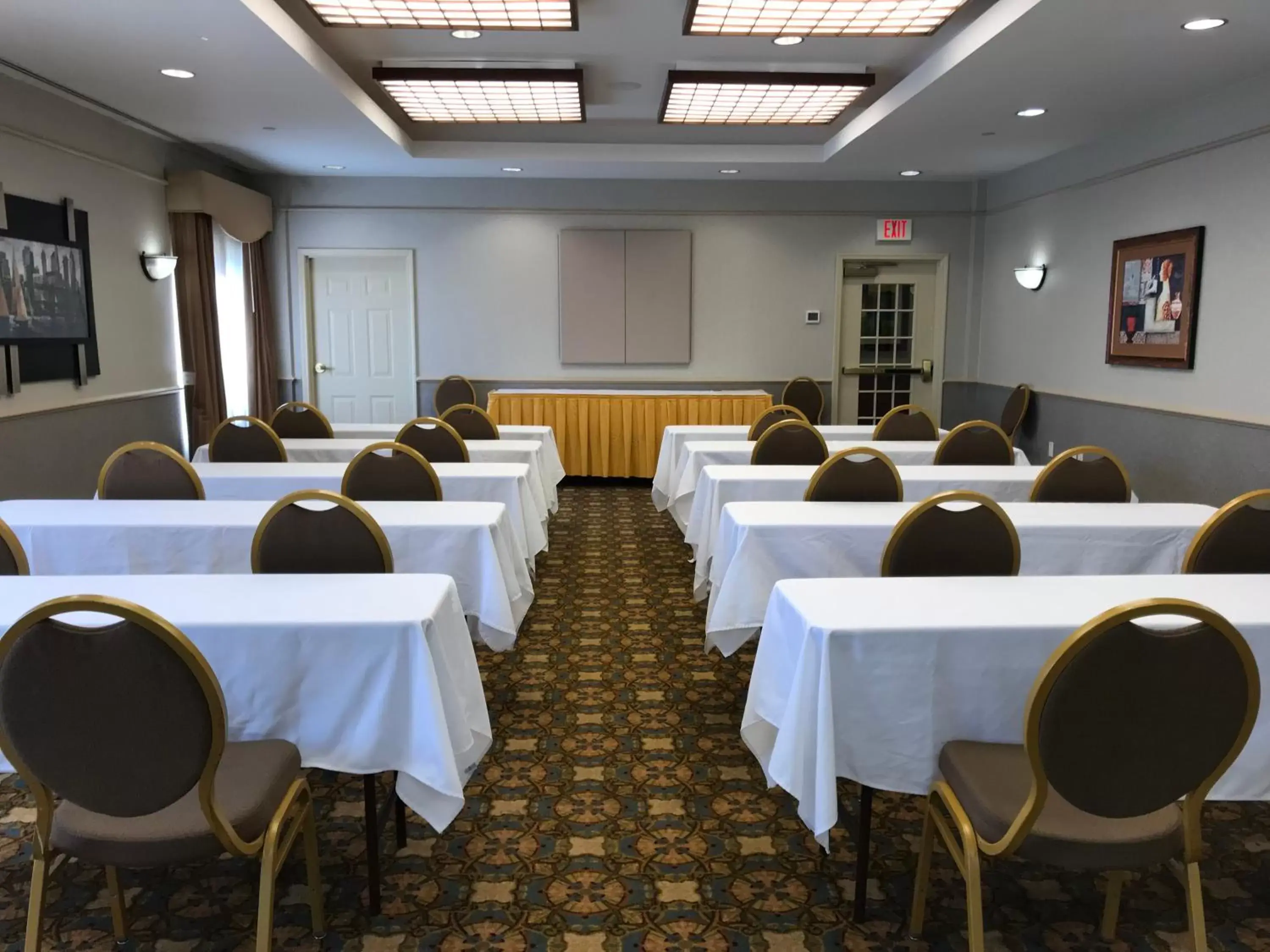 Meeting/conference room in La Quinta by Wyndham Islip - MacArthur Airport
