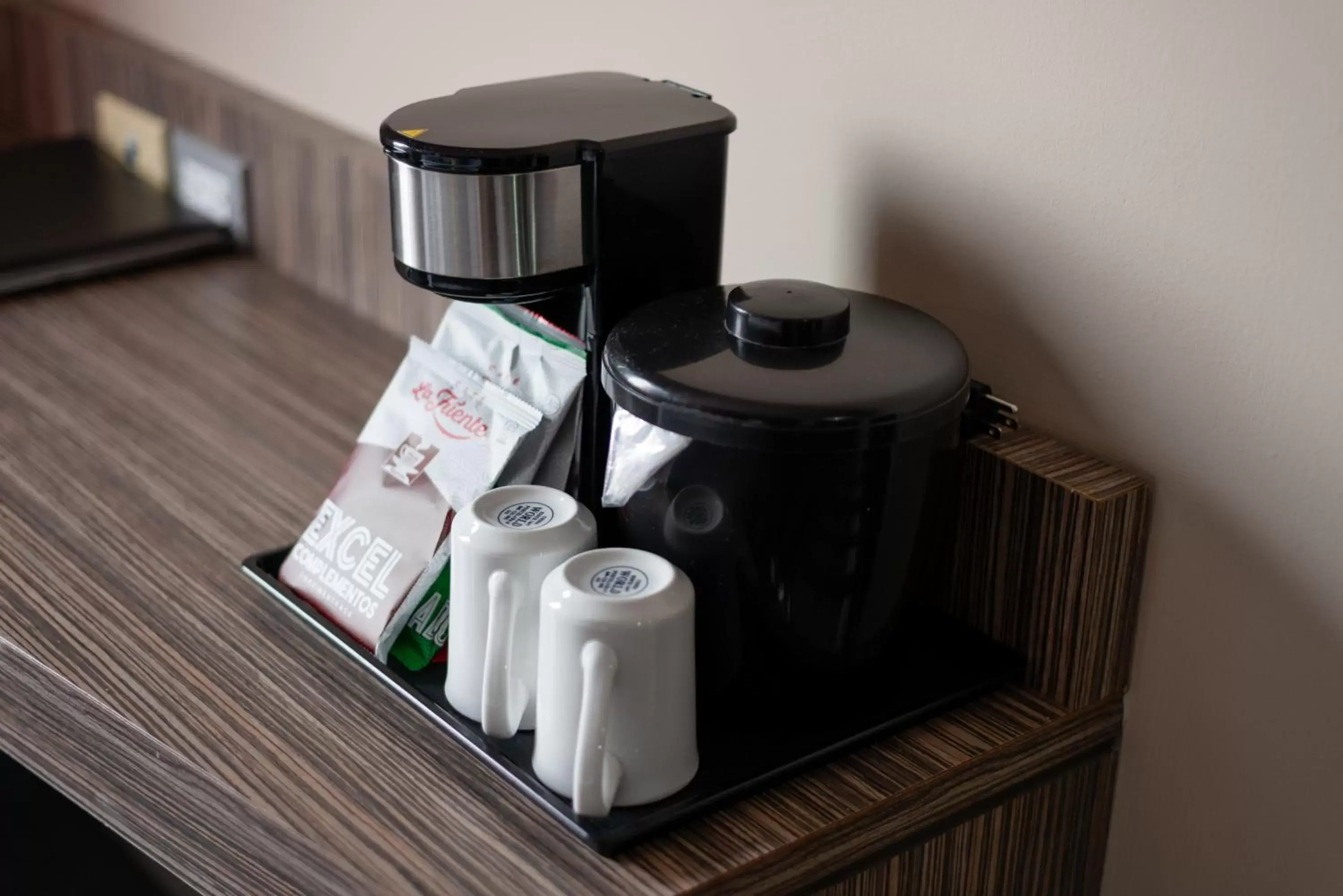 Coffee/Tea Facilities in Ramada Encore by Wyndham Chihuahua Distrito 1