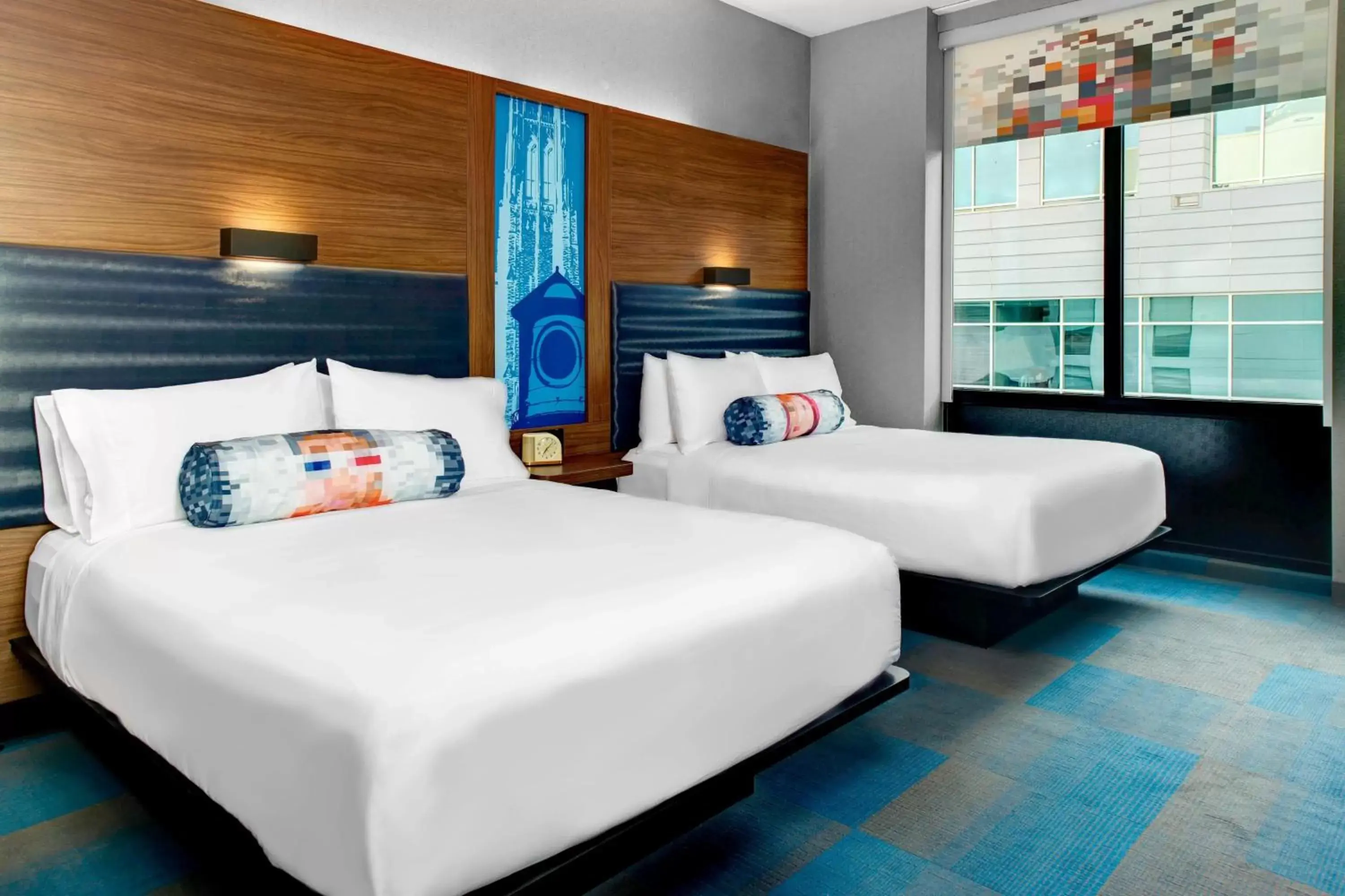 Photo of the whole room, Bed in Aloft Durham Downtown