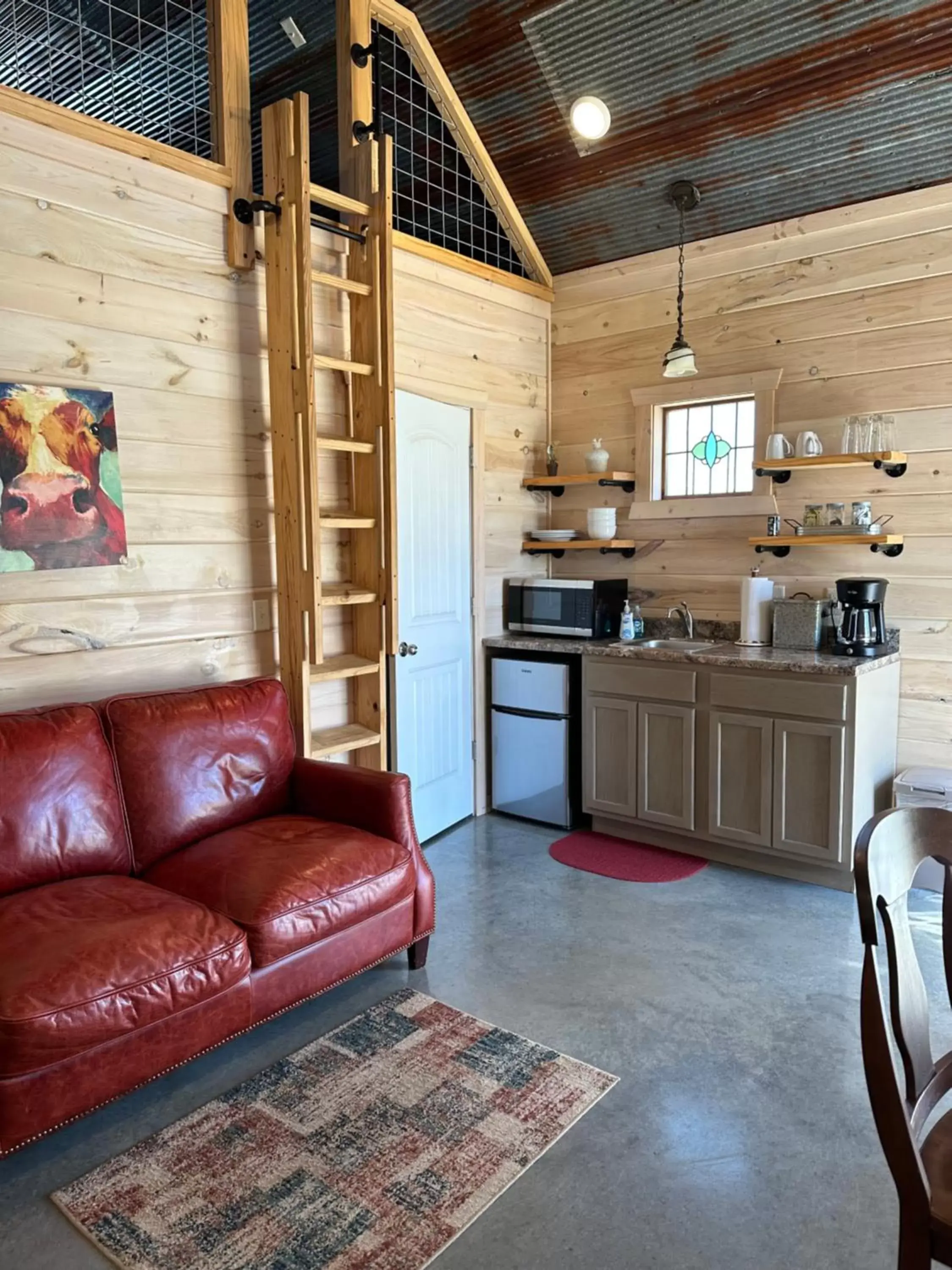 Kitchen or kitchenette, Kitchen/Kitchenette in Knotty Squirrel Cabins