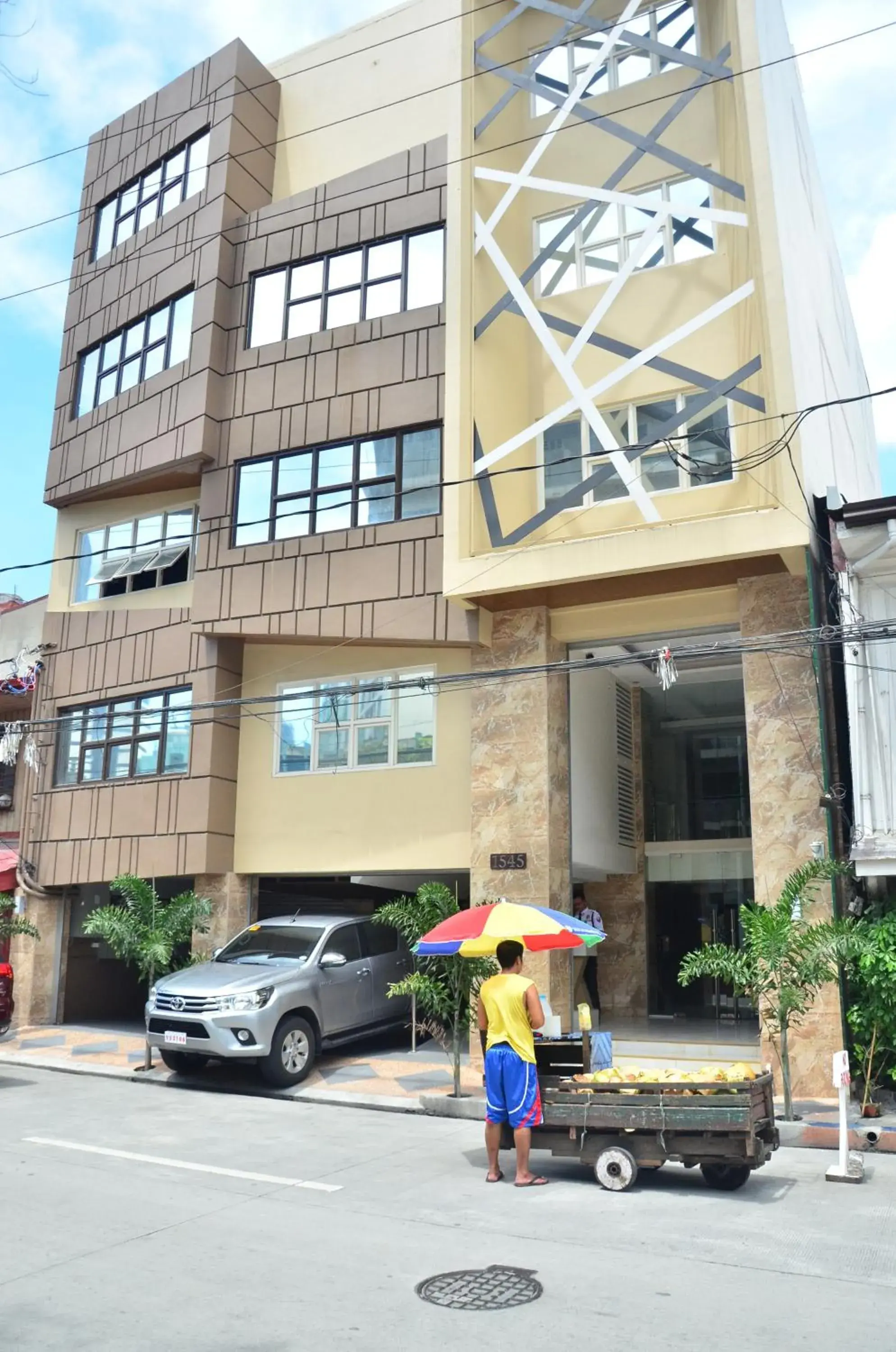 Facade/entrance, Property Building in Oriental Zen Suites