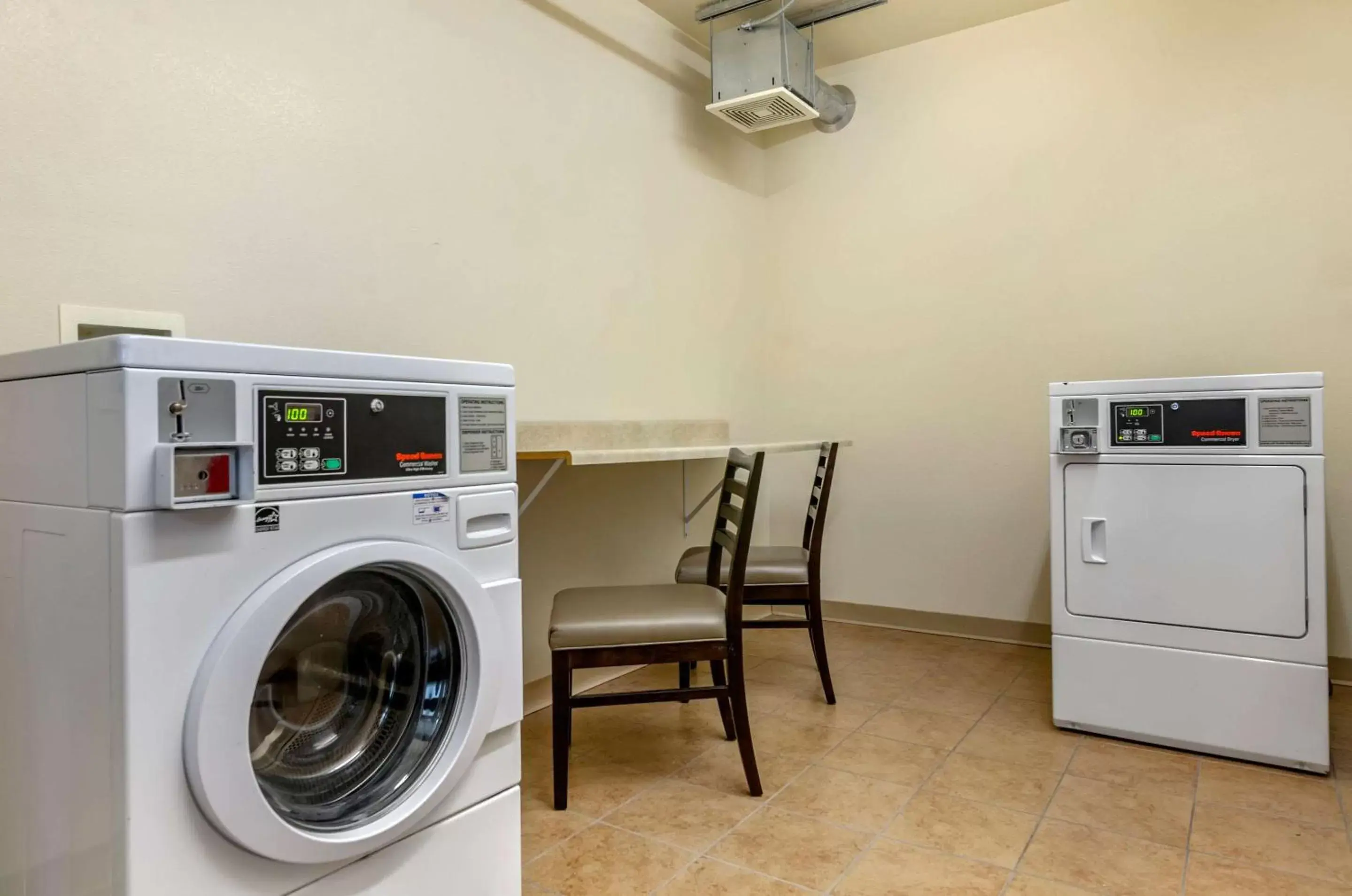 On site, Kitchen/Kitchenette in Comfort Inn & Suites Jerome - Twin Falls