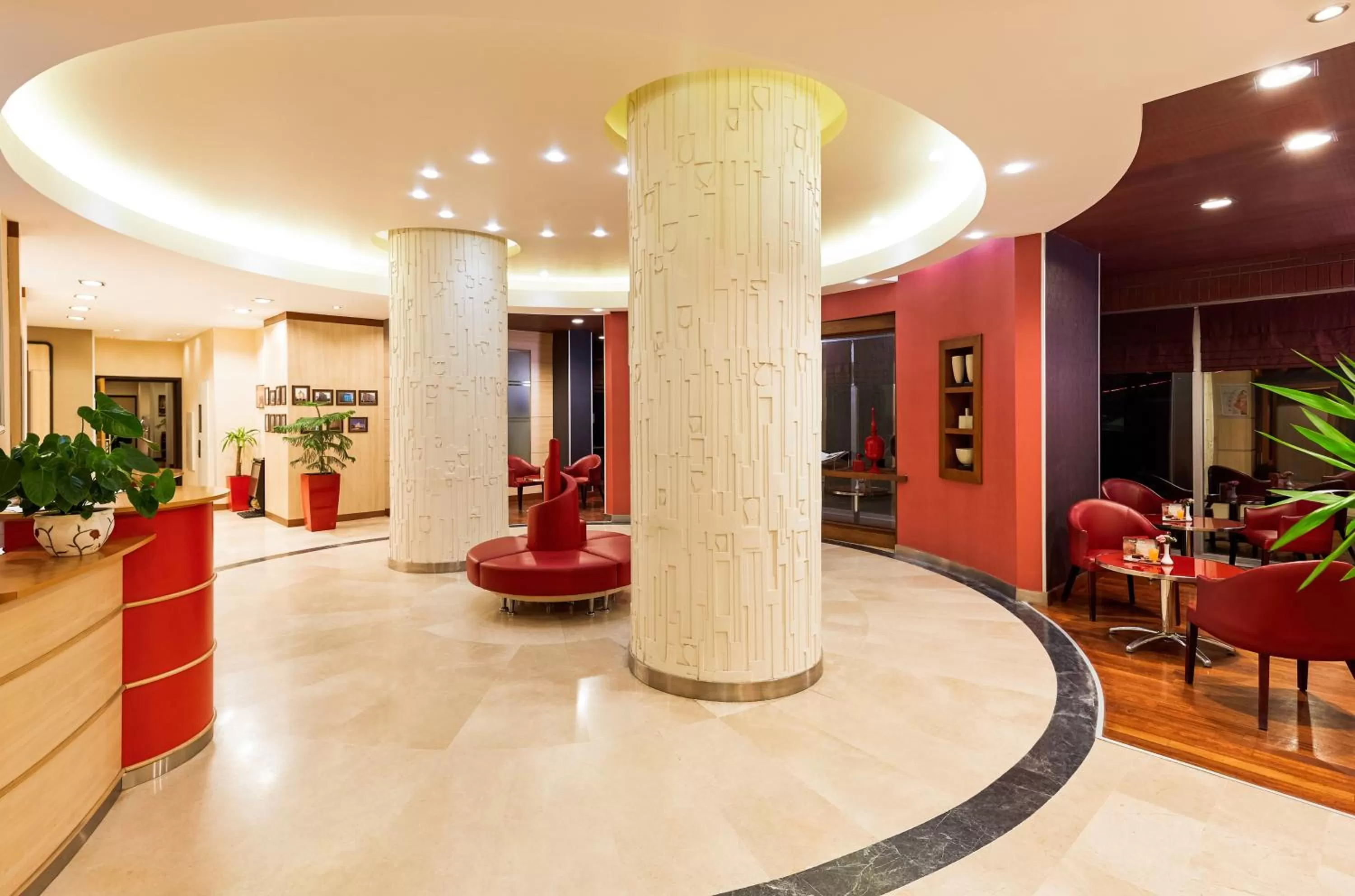 Lobby or reception in Ibis Eskisehir
