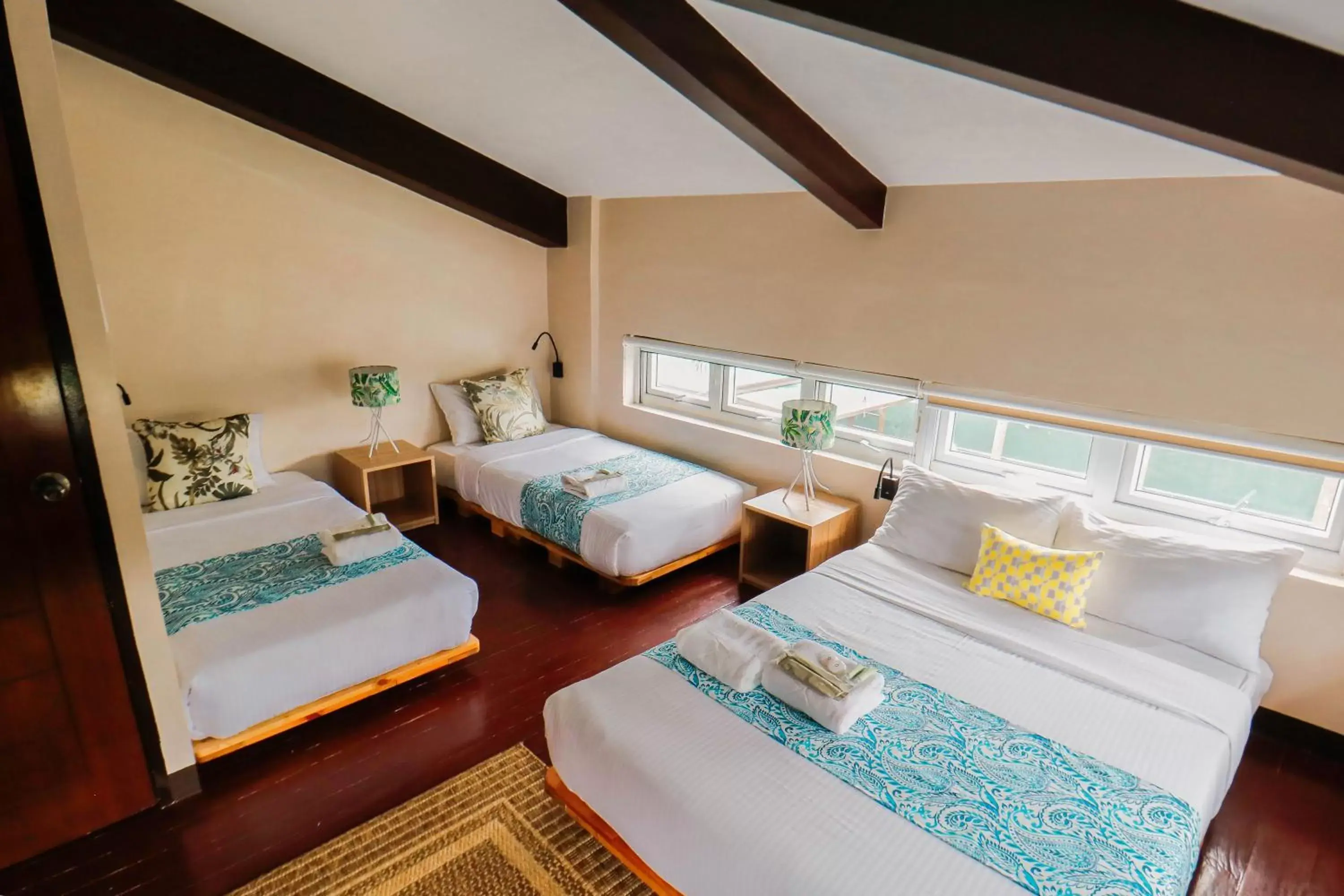 Bed in Hotel Kimberly Tagaytay