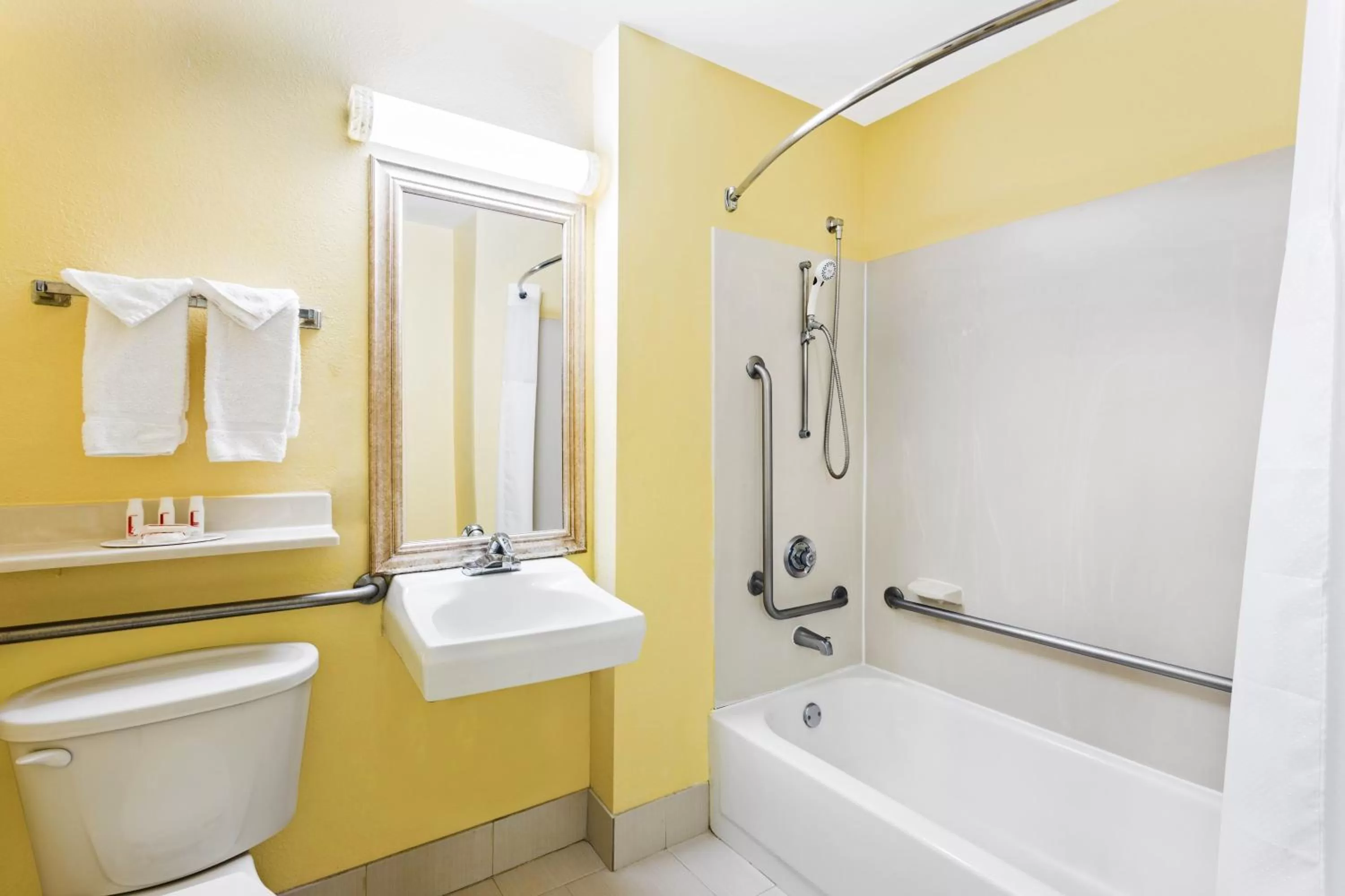 Baymont by Wyndham Savannah Midtown