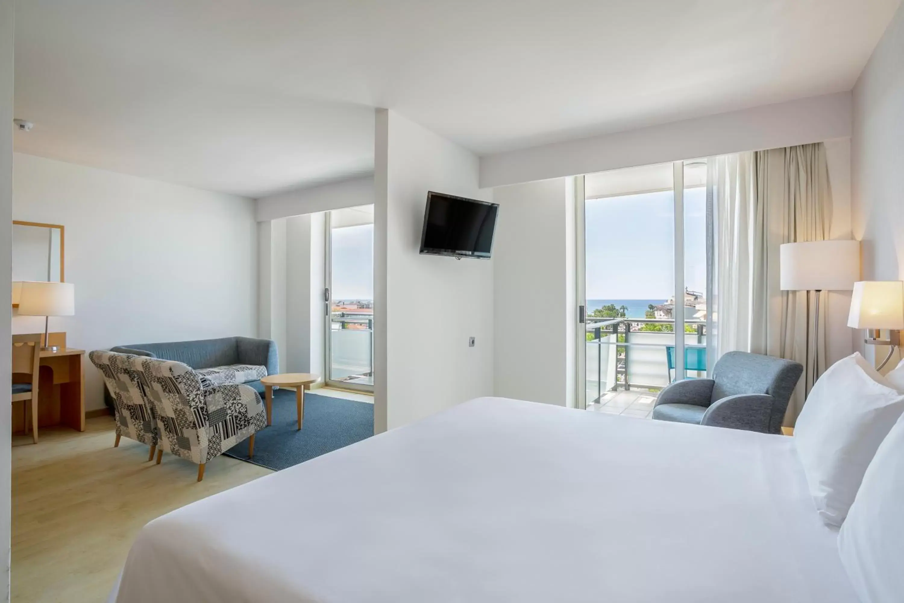 Bed in Sol Port Cambrils Hotel