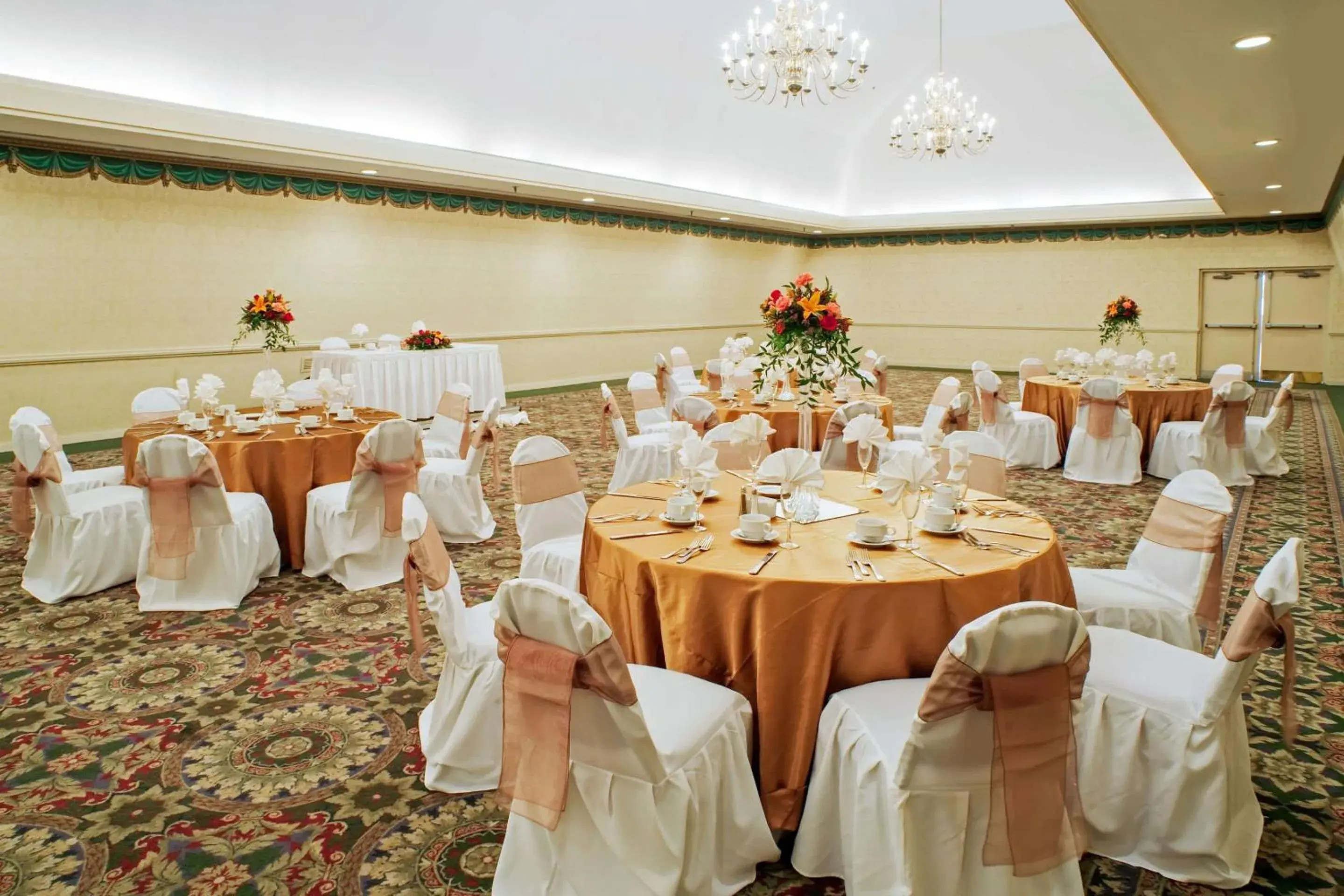 On site, Banquet Facilities in Clarion Hotel & Suites Convention Center Fredericksburg