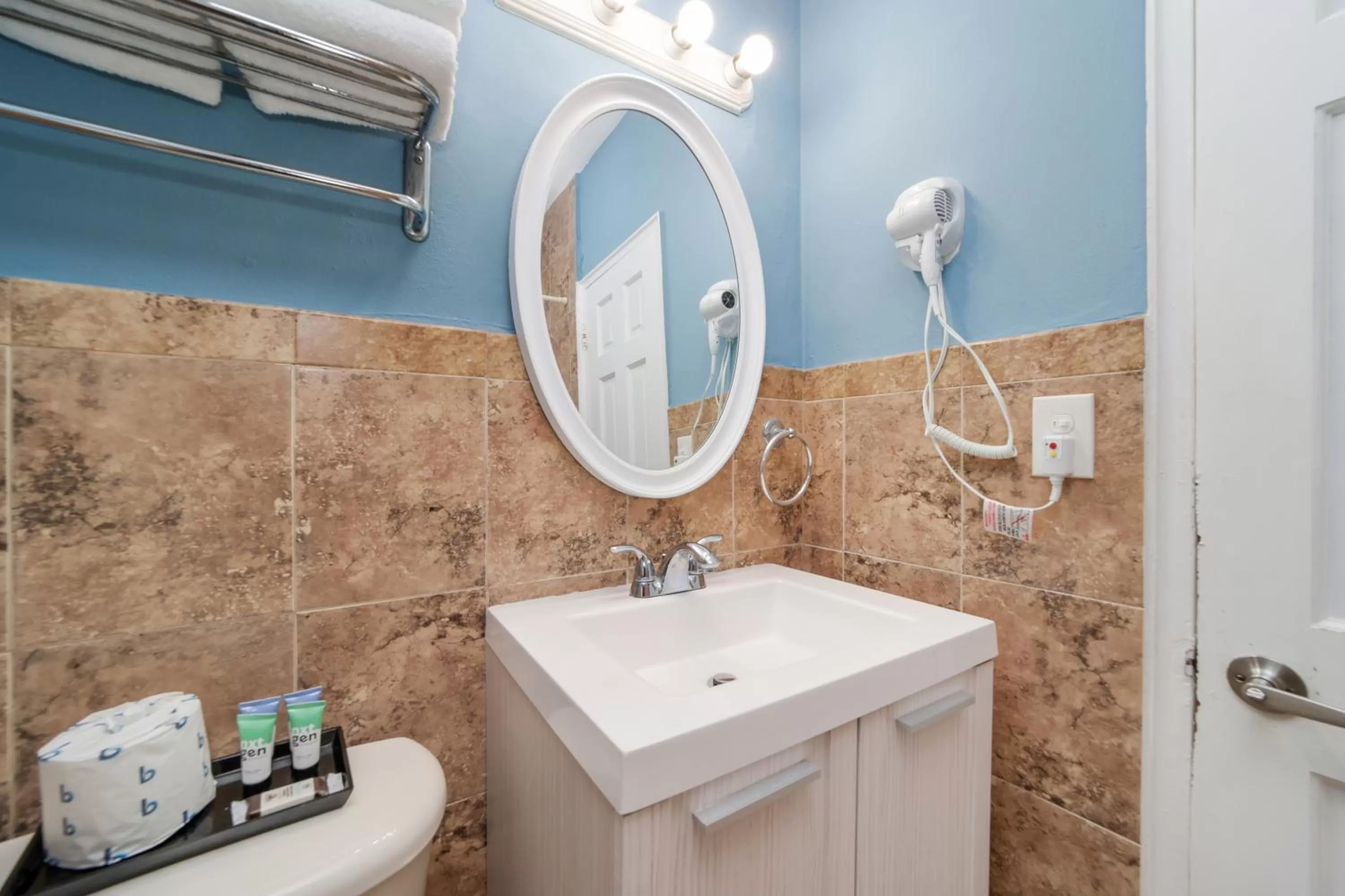 Bathroom in Starlite Hotel