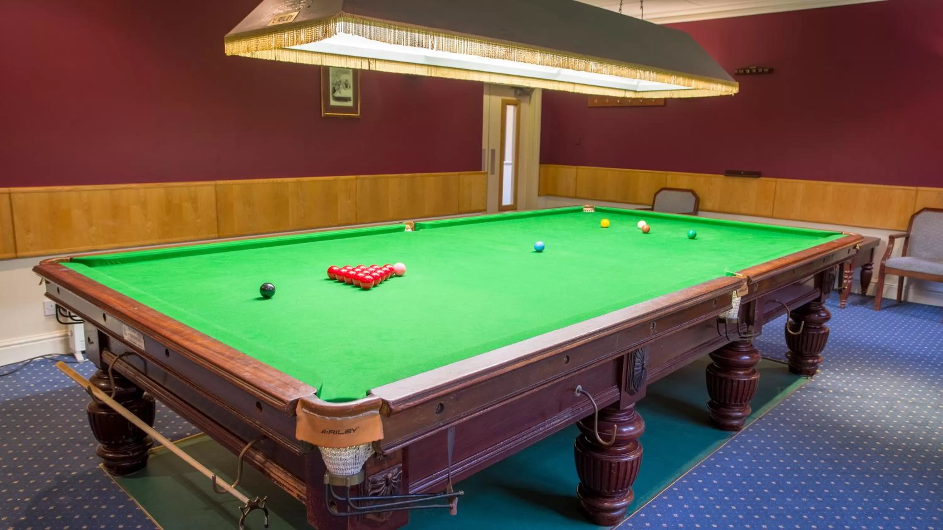 Billiard in Langstone Cliff Hotel