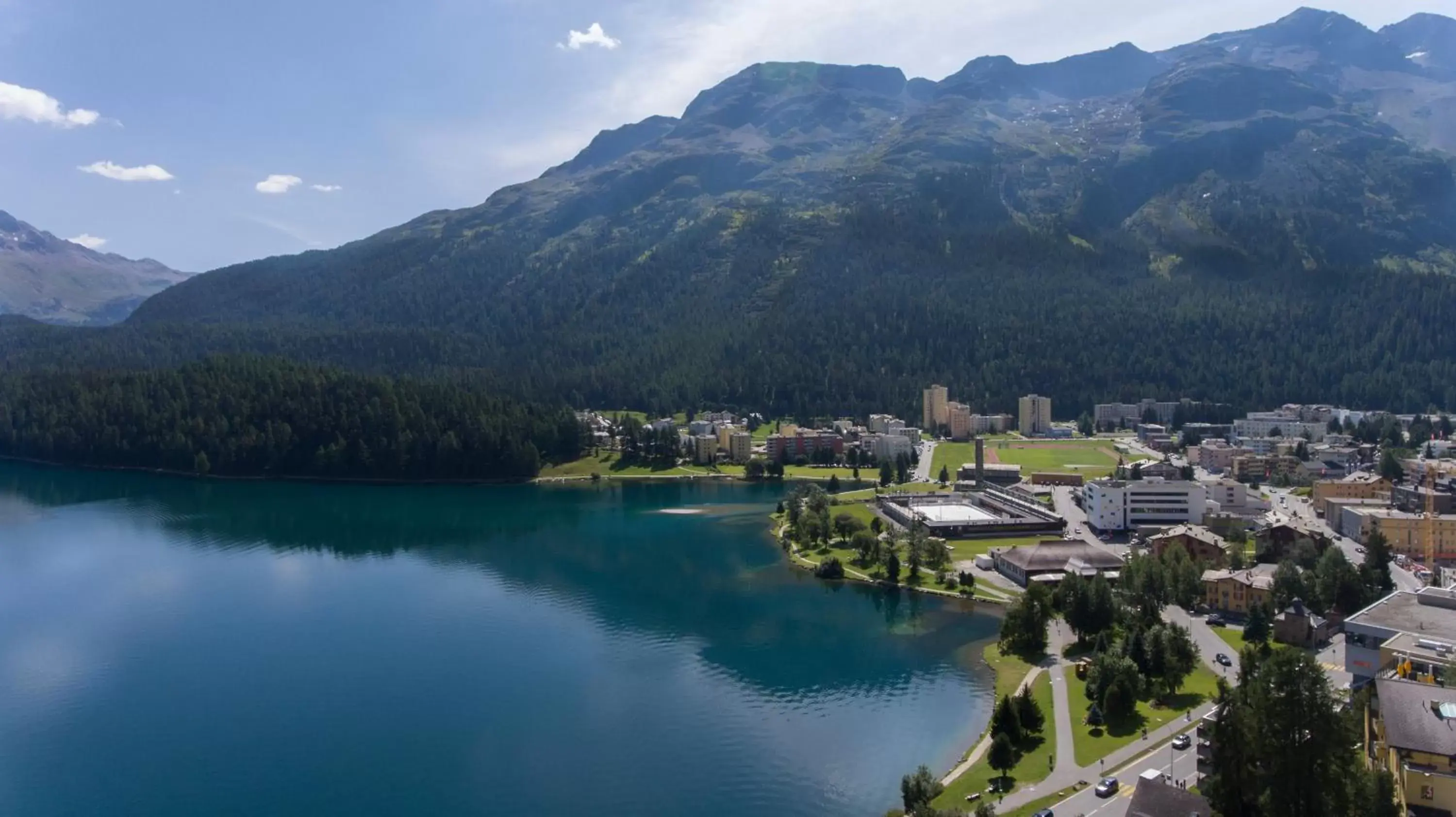 Natural landscape, Bird's-eye View in Hotel Sonne St. Moritz 3* Superior