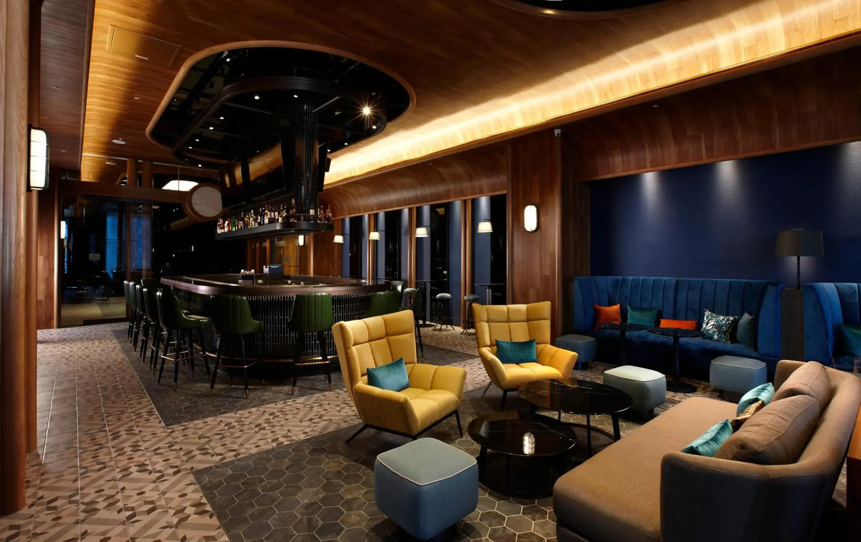 Lounge/Bar in COZZI Blu