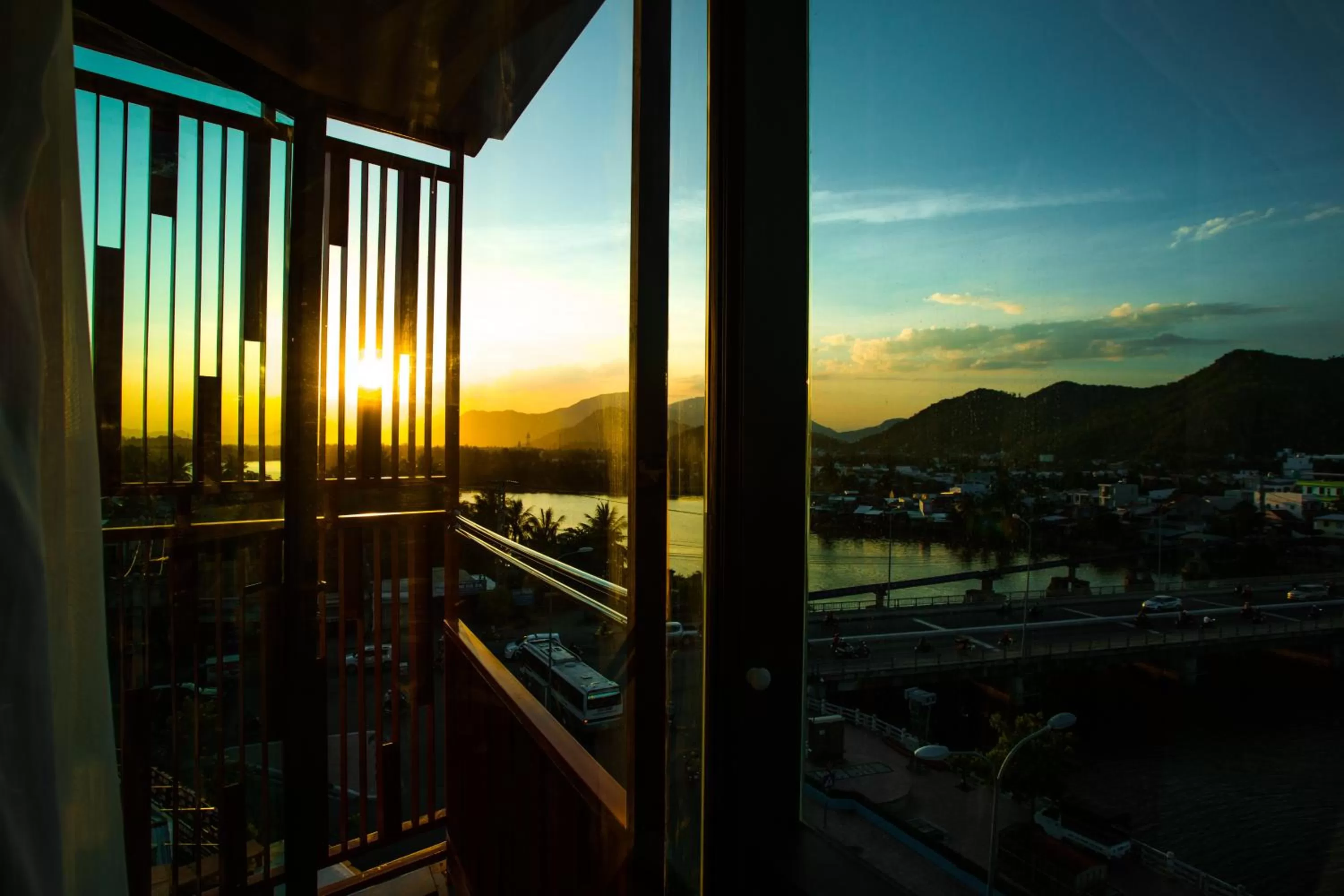 Moonlight Bay Hotel & Apartment