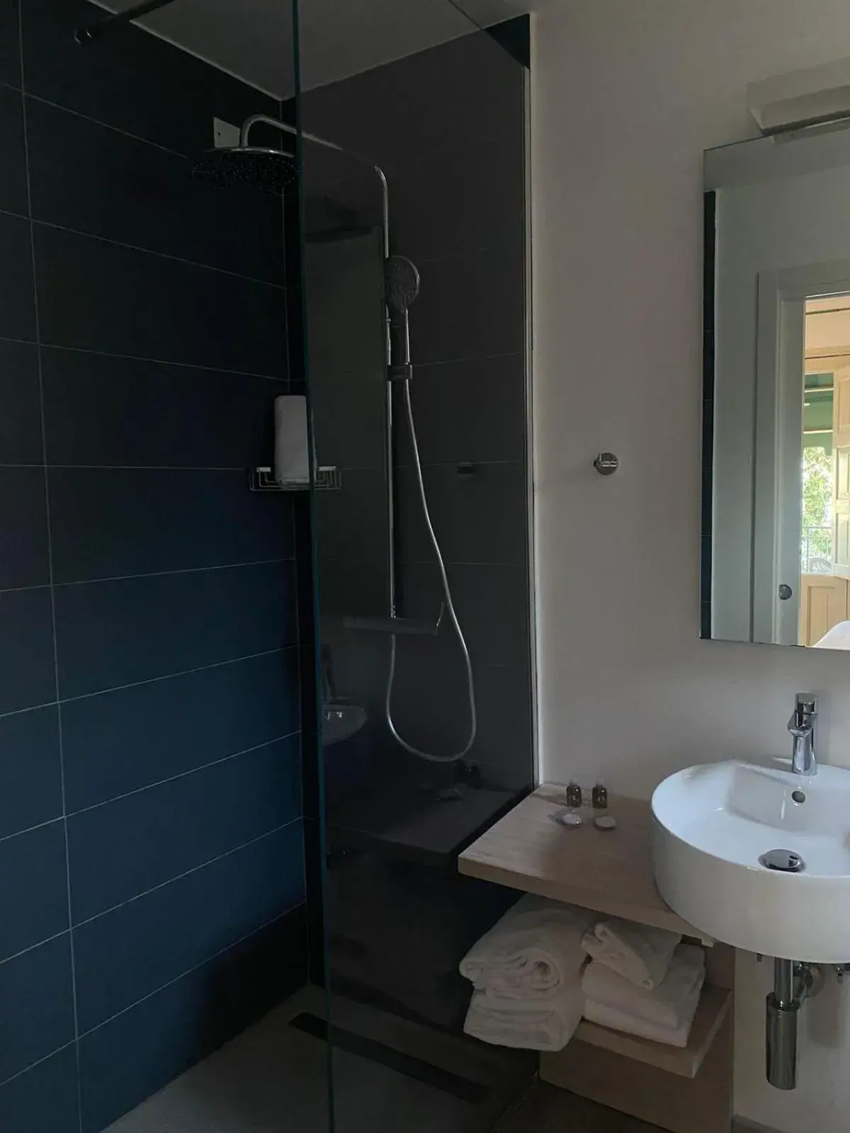 Shower, Bathroom in Hotel Baia Delle Sirene