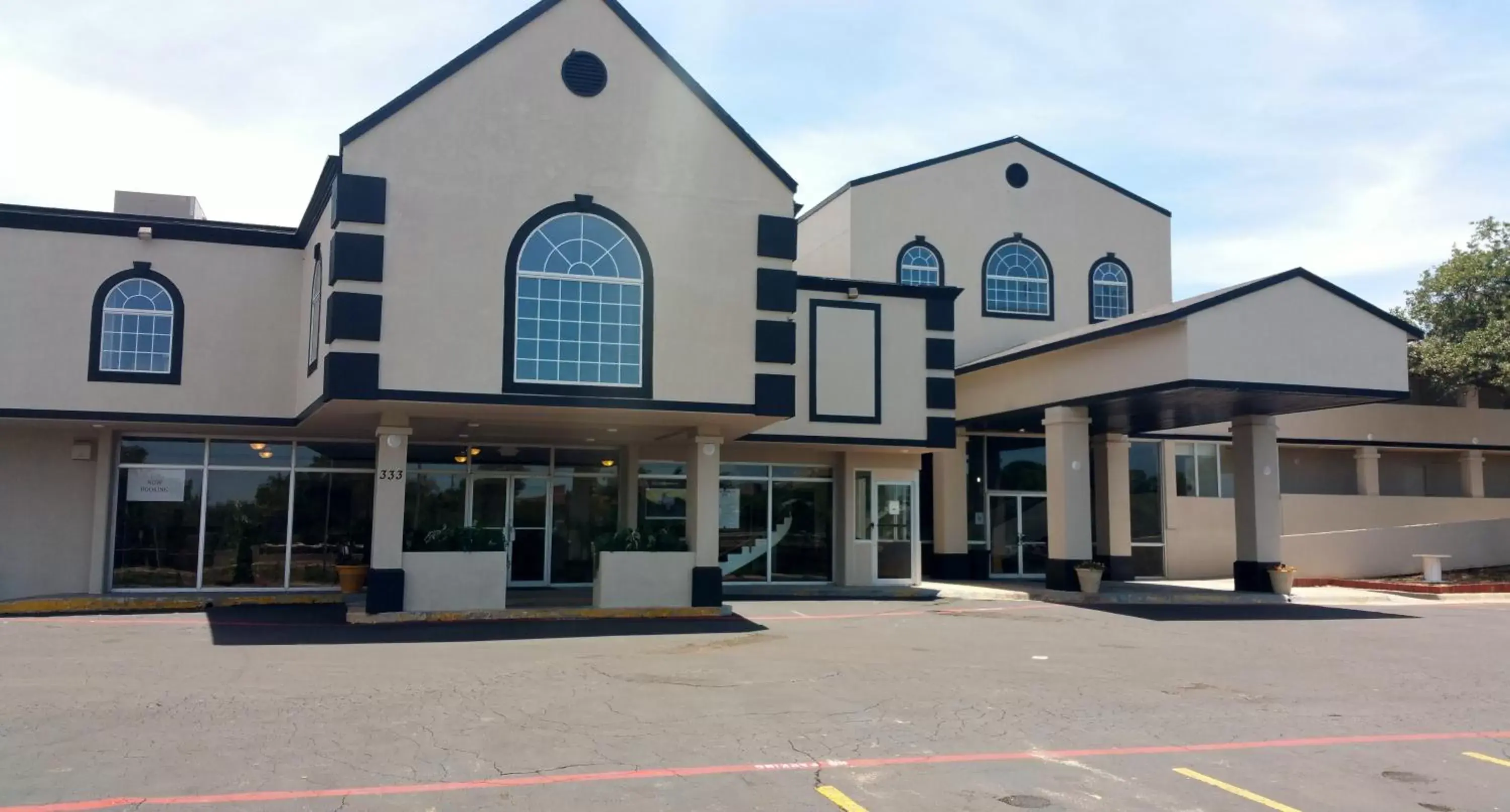 Facade/entrance, Property Building in Pearl on the Concho SureStay Collection by Best Western